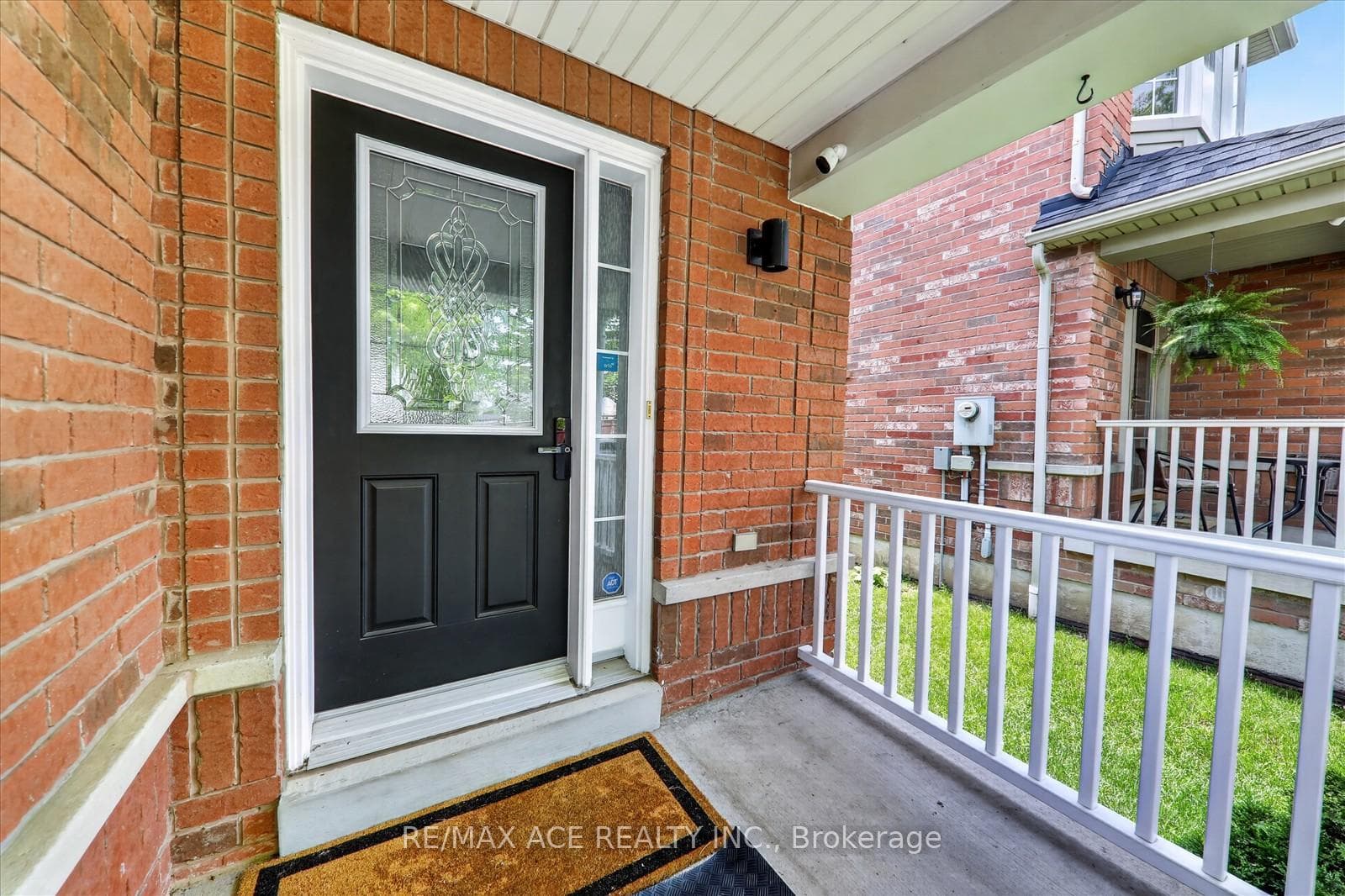 56 Unsworth Crescent photo 4