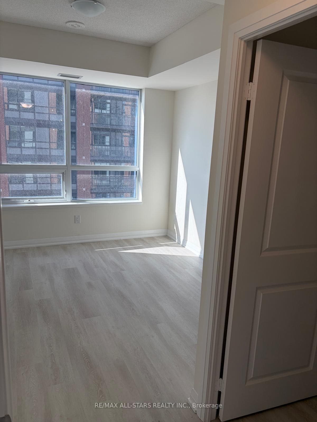 3270 Sheppard Avenue Unit 1224 photo 7