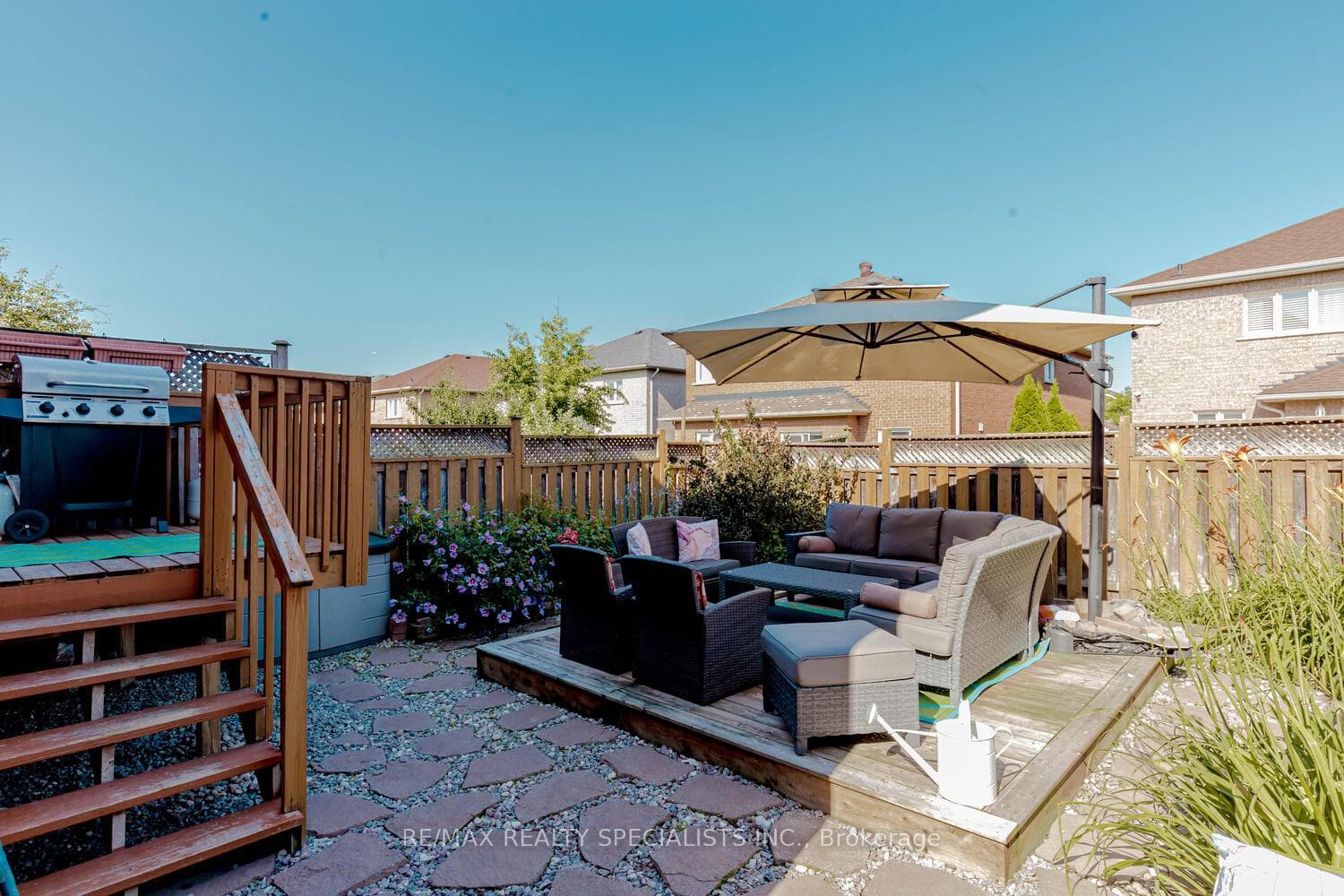 809 Othello Court photo 37