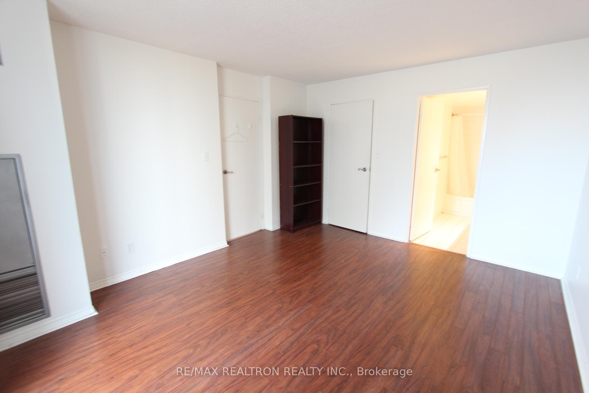 5765 Yonge Street Unit 1006 photo 17