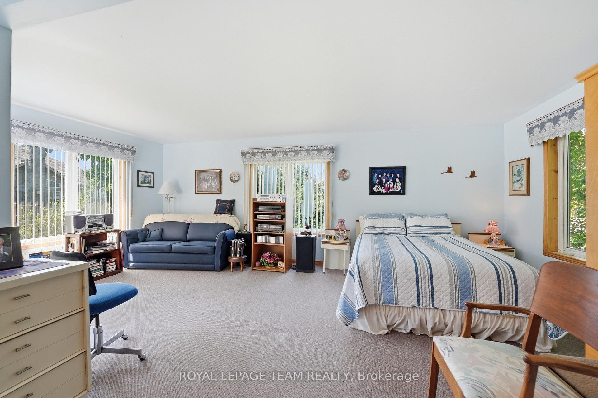 84 Rita Avenue photo 17