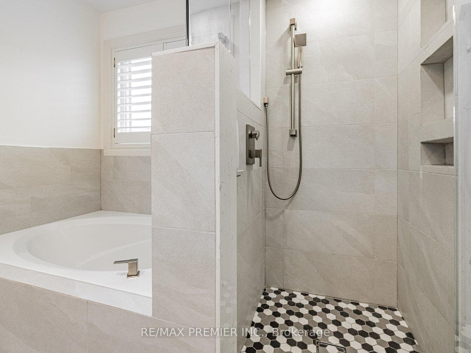 25 Skylark Drive photo 22