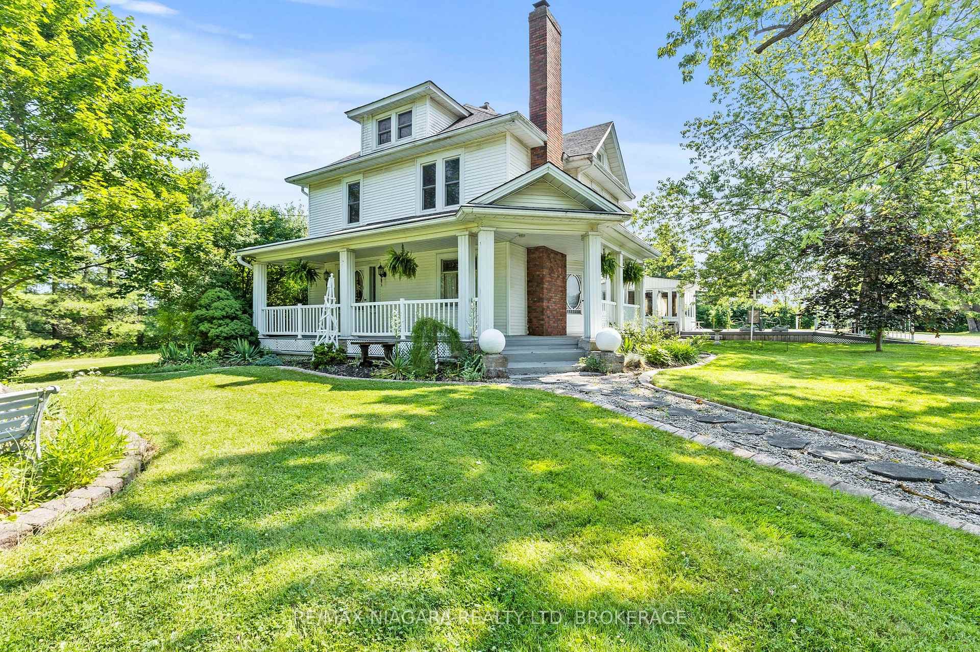 3362 Montrose Road photo 2