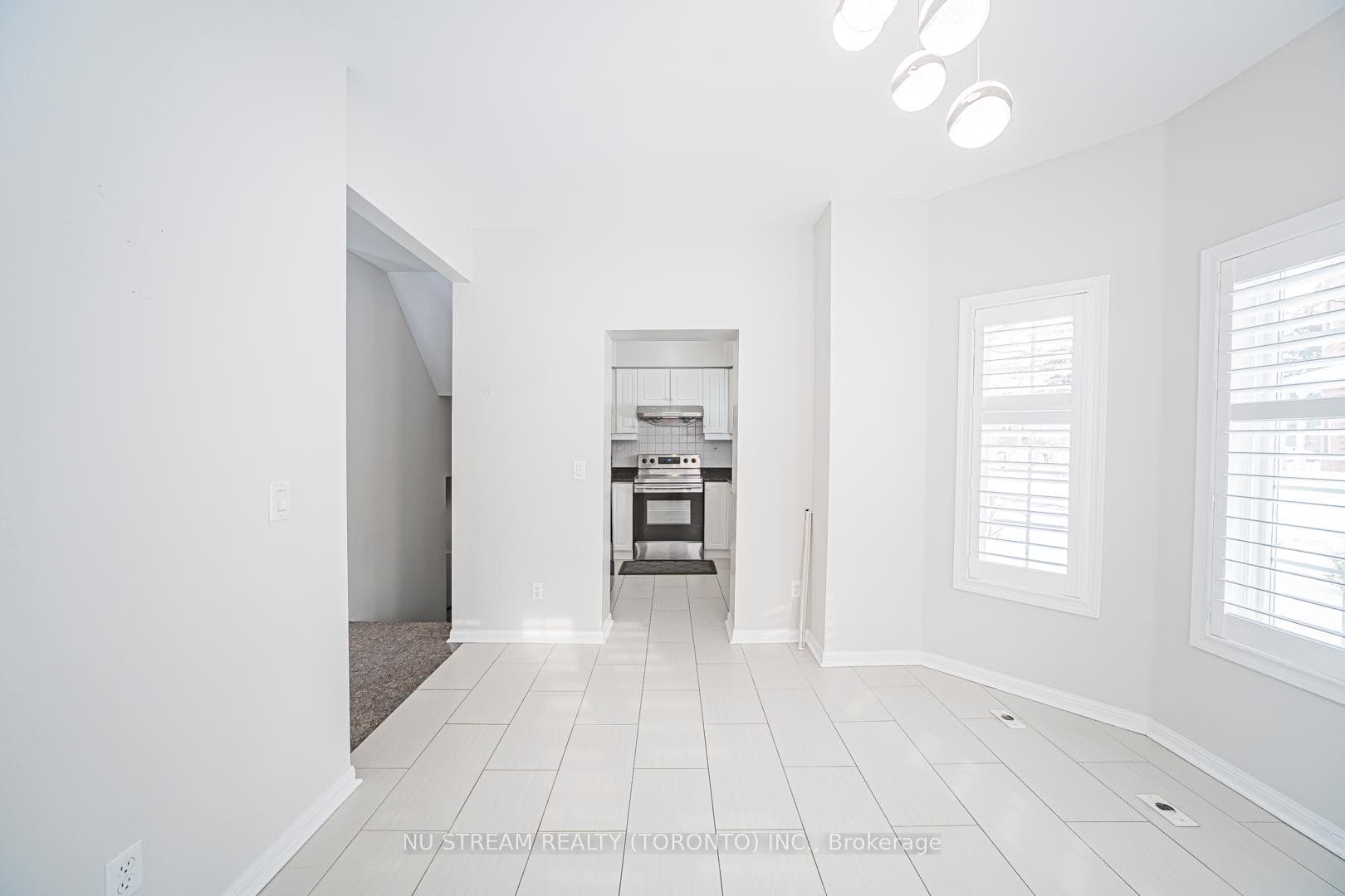 7 St Moritz Way Unit 5 photo 9