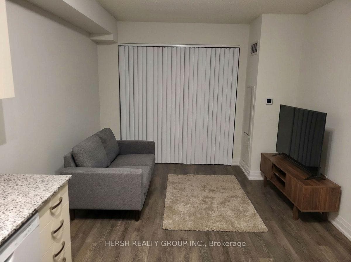 20 Meadowglen Place Unit 1808 photo 5