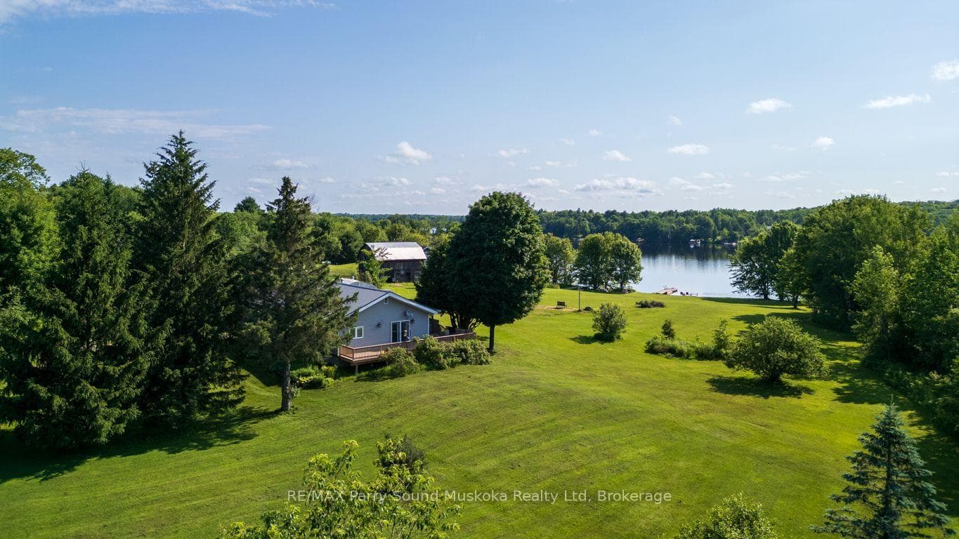 Privacy abounds w lake views