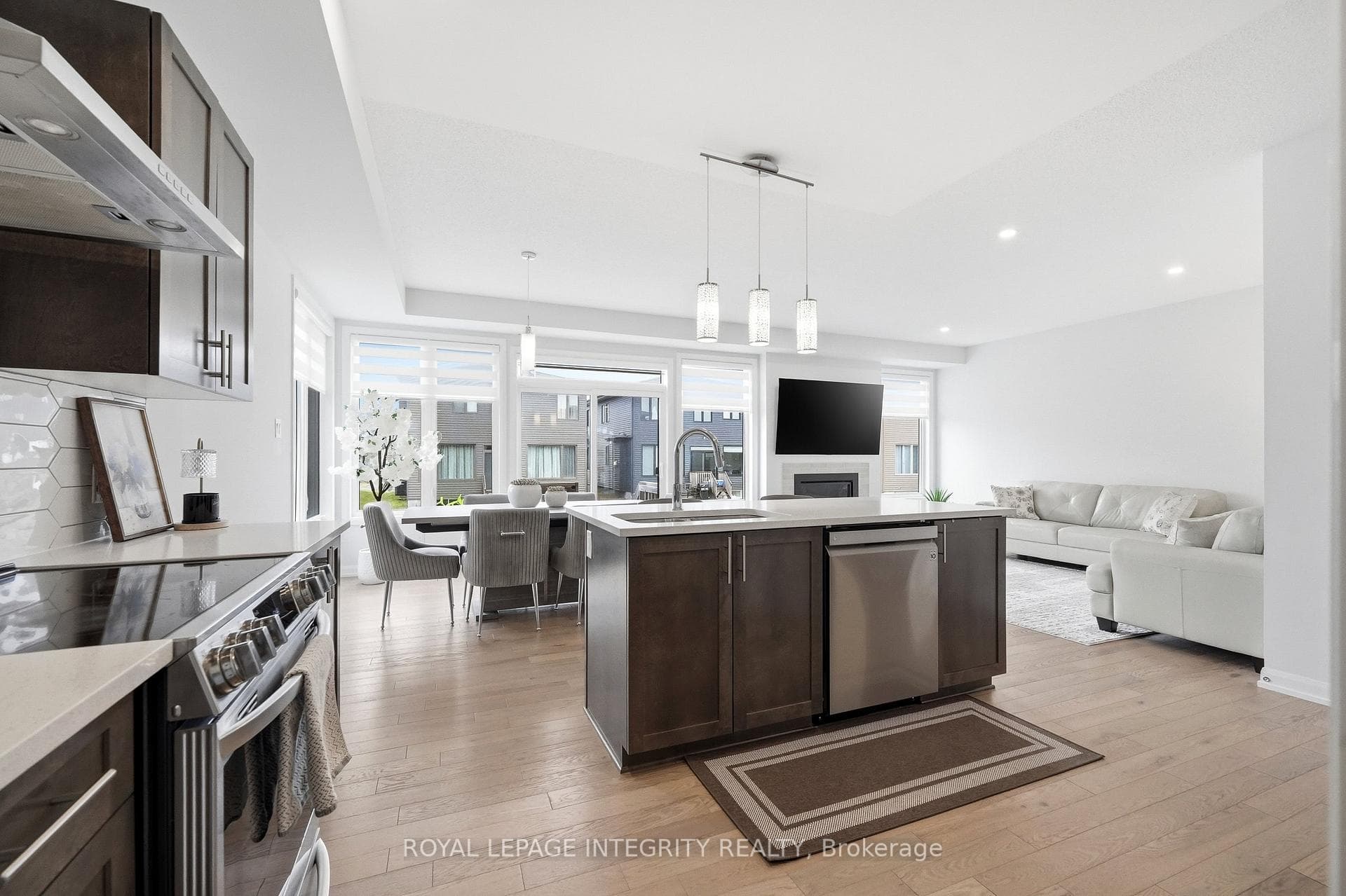441 Sterling Avenue photo 12