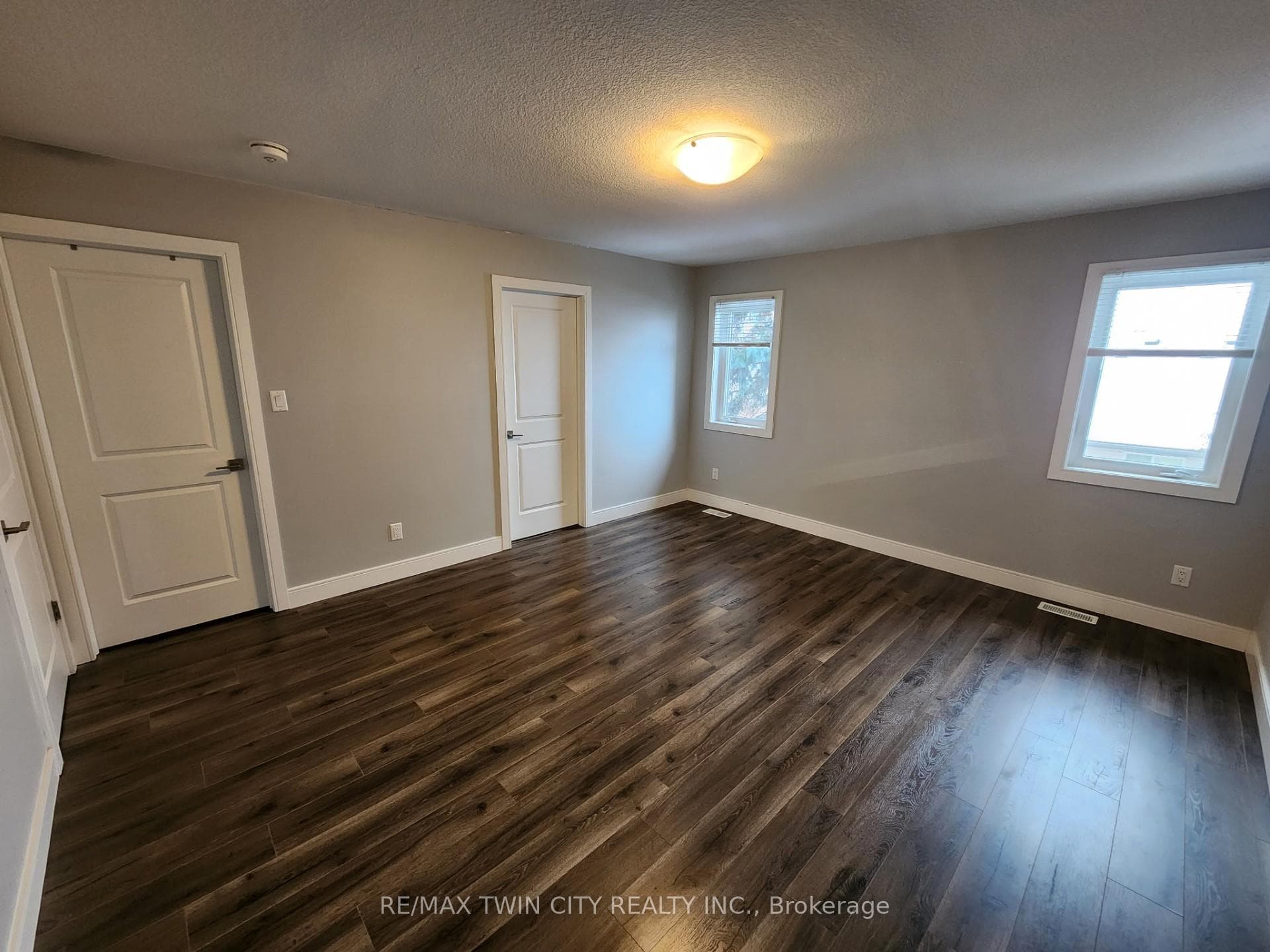 291 Falcon Drive Unit 4 photo 7
