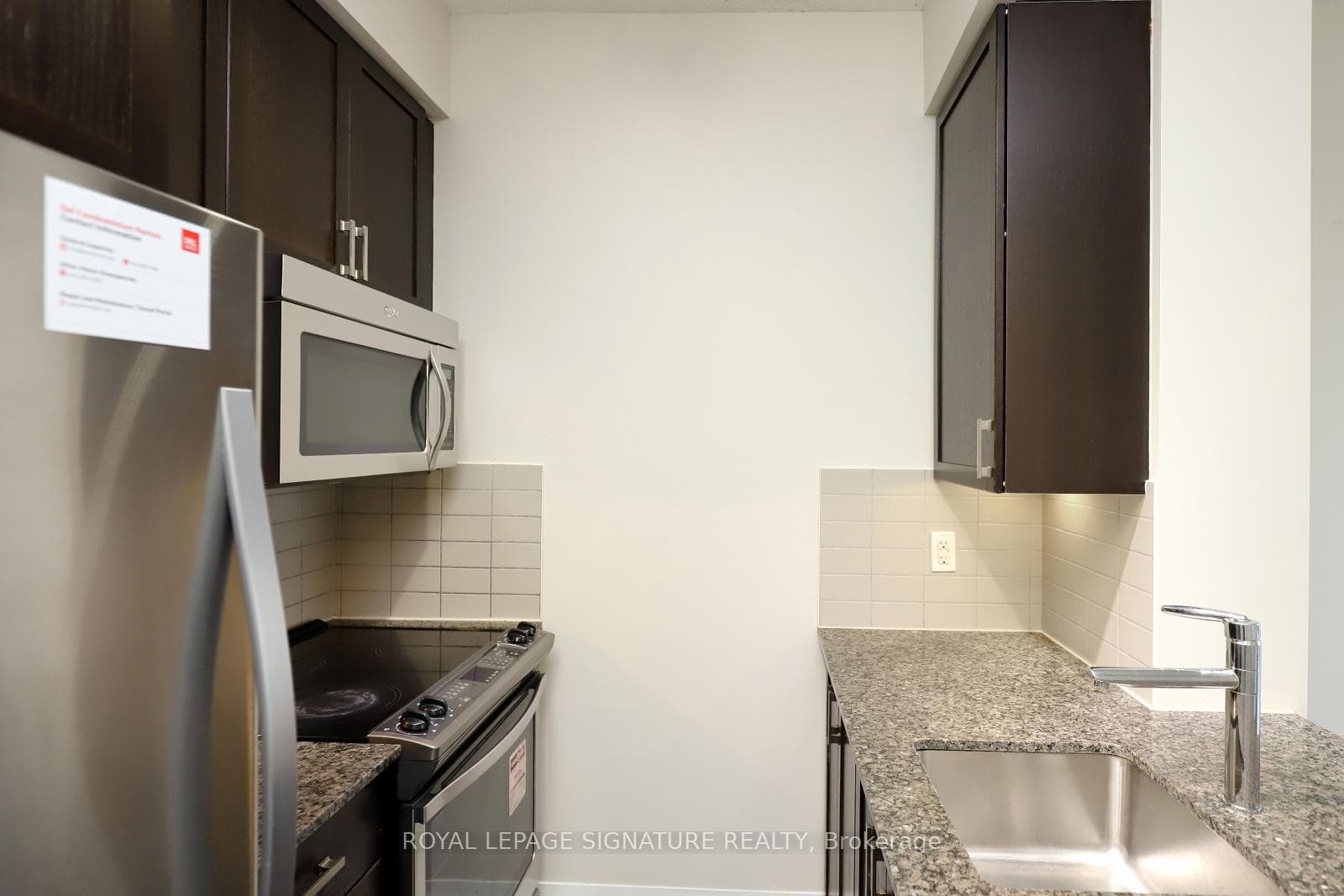 18 Graydon Hall Drive Unit 1407 photo 10