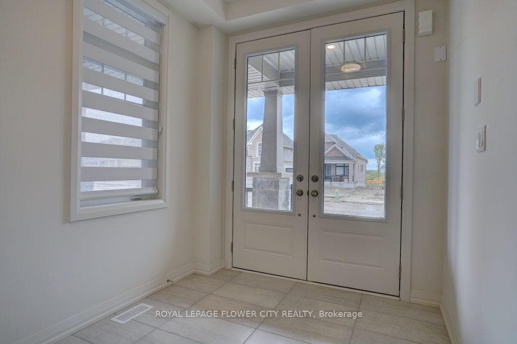 24 Sparrow Way photo 3