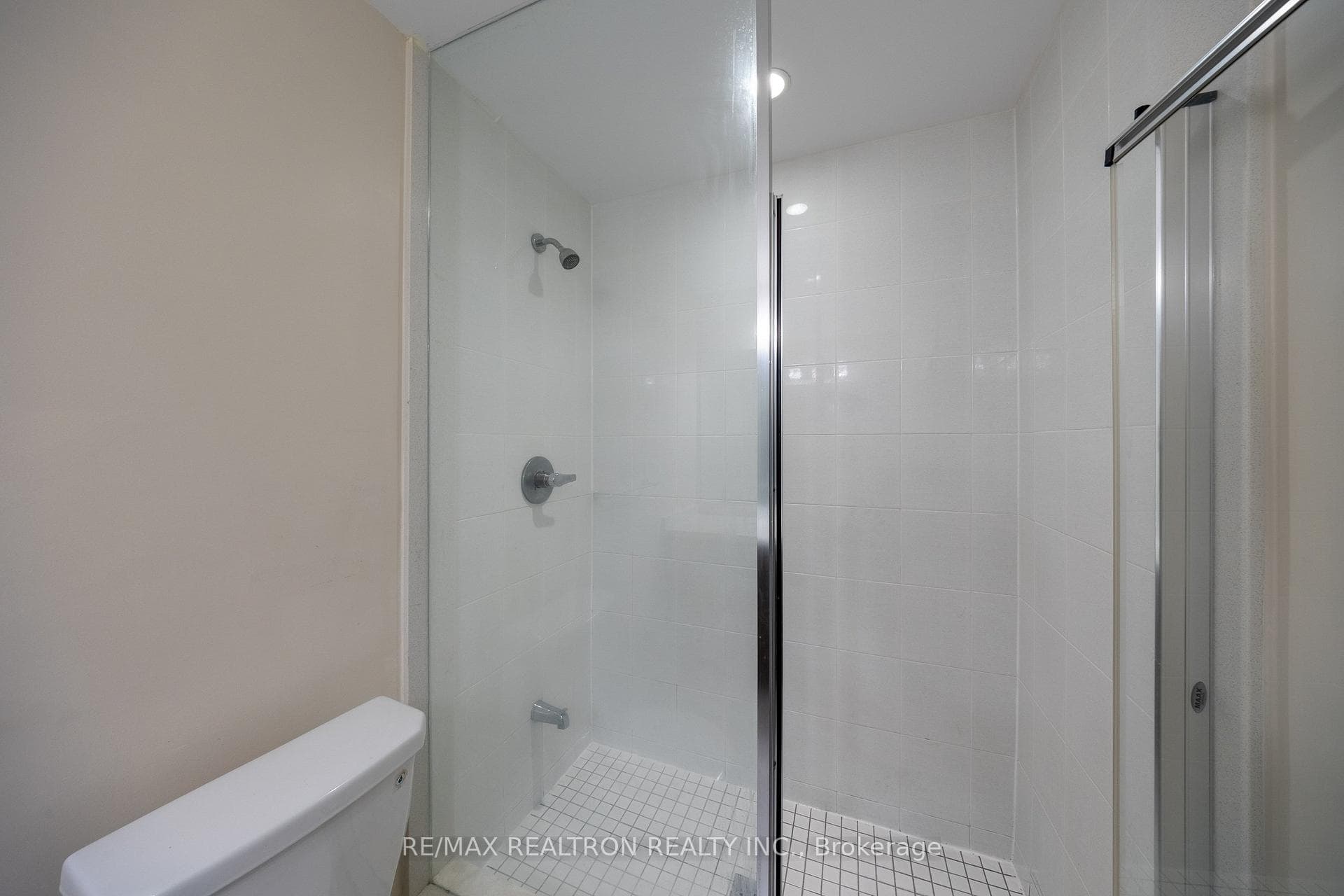 6 Whitaker Way Unit 157 photo 36