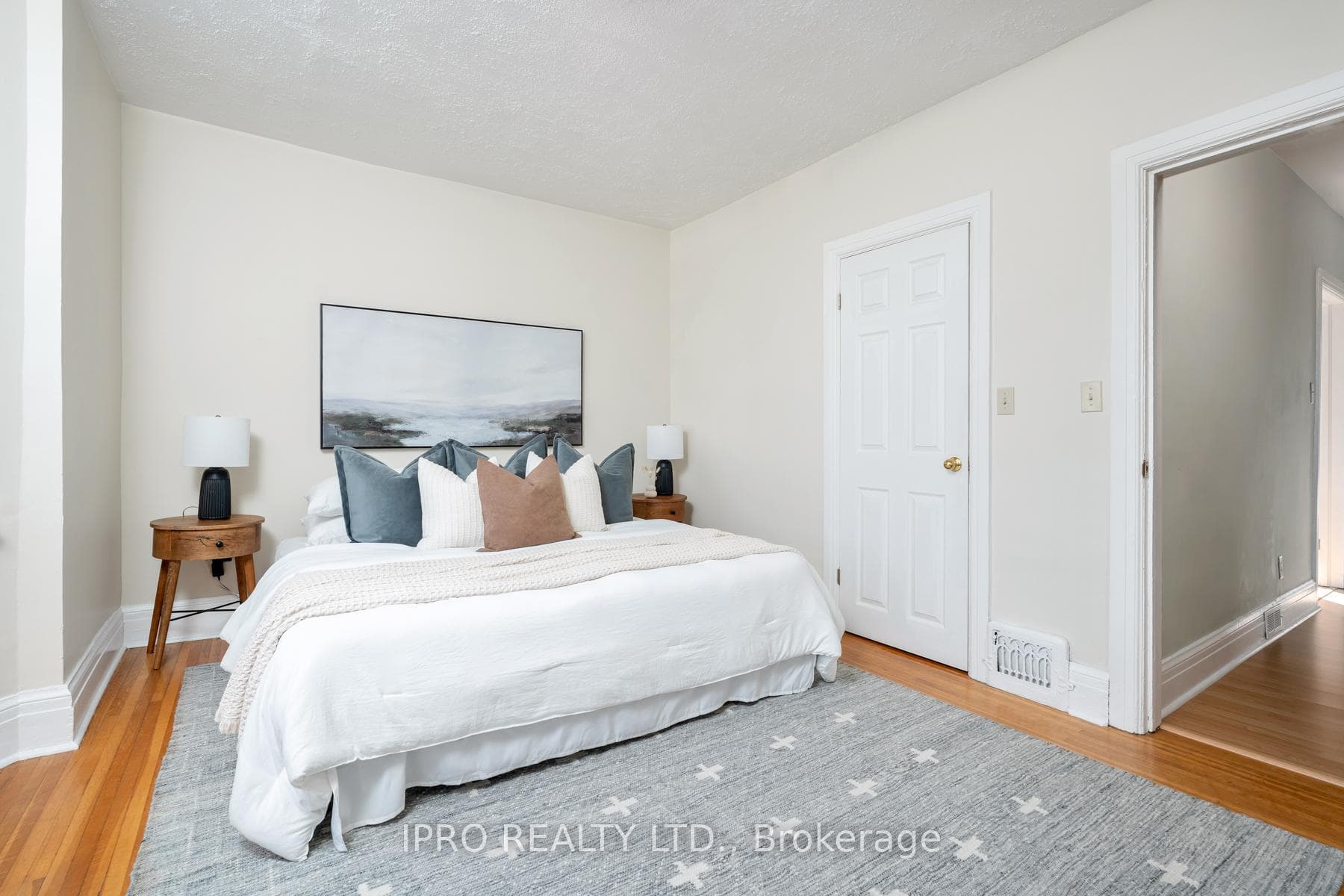 440 Jones Avenue photo 26