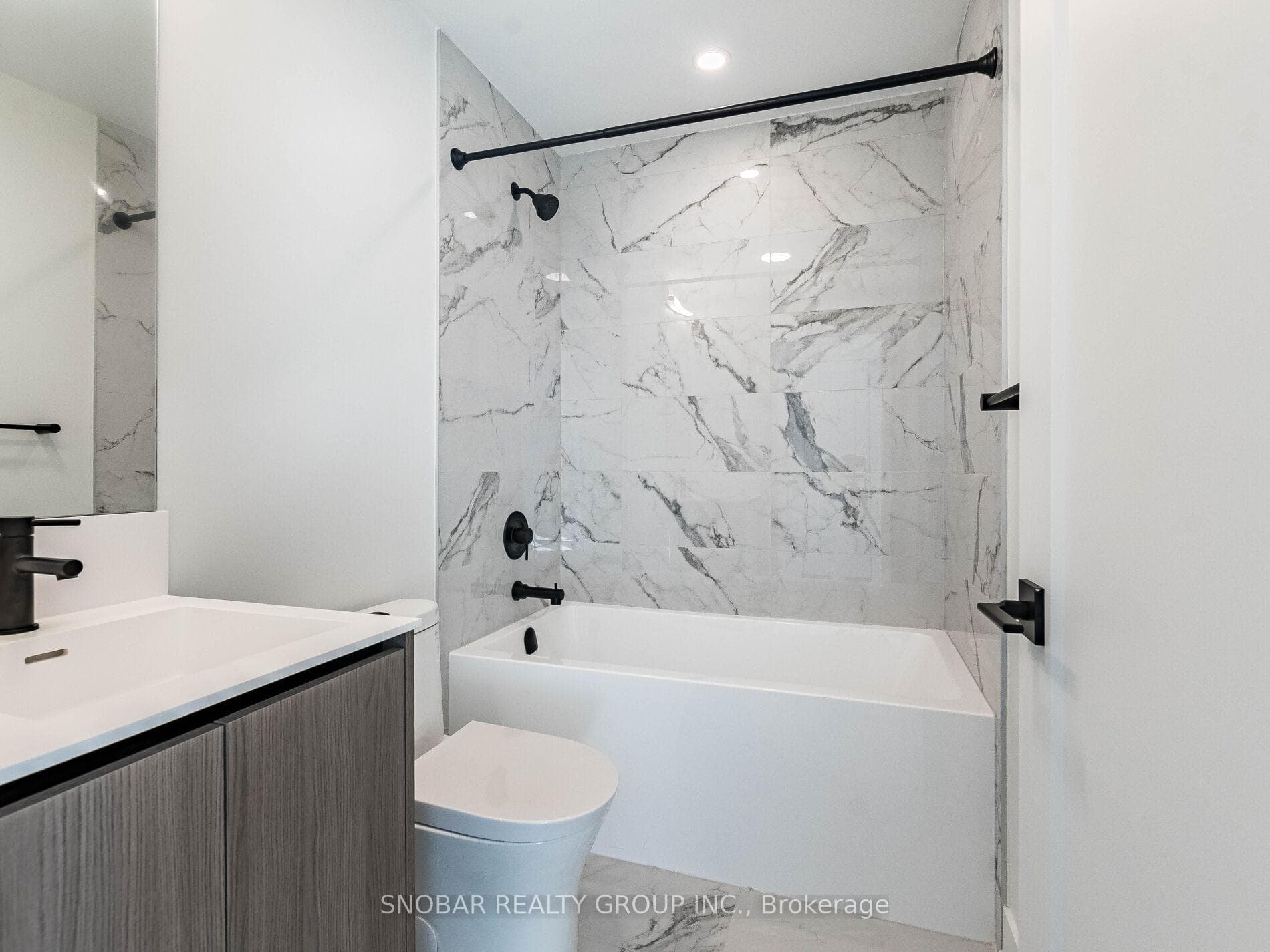 50 COVESIDE Drive Unit 29 photo 27
