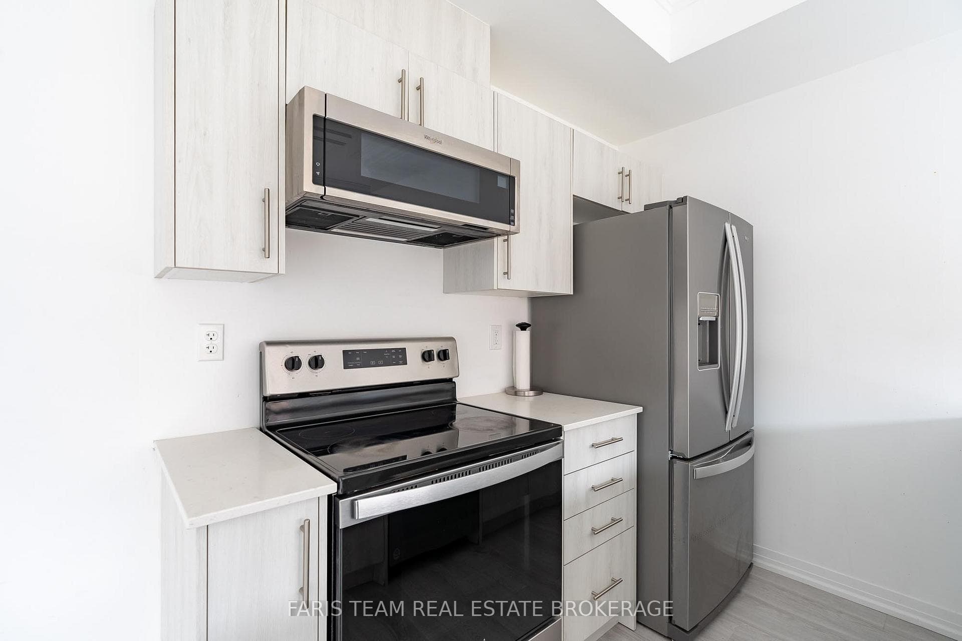 42 Fairlane Avenue photo 10