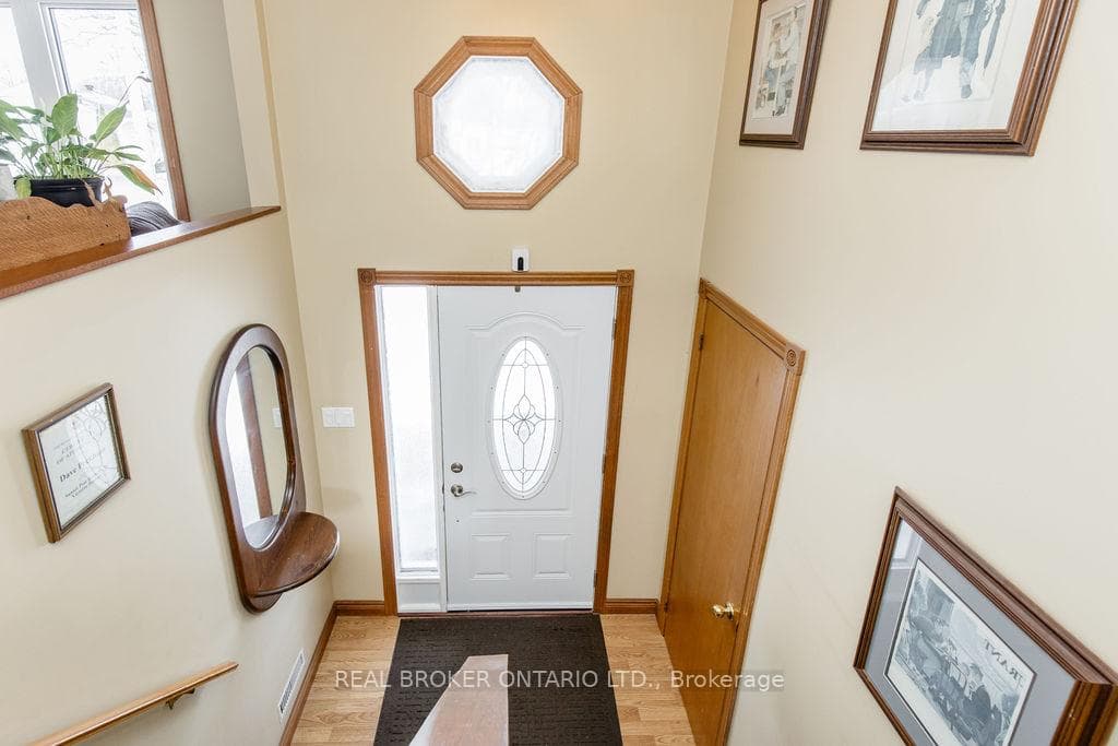 45 John Dillingno Street photo 5