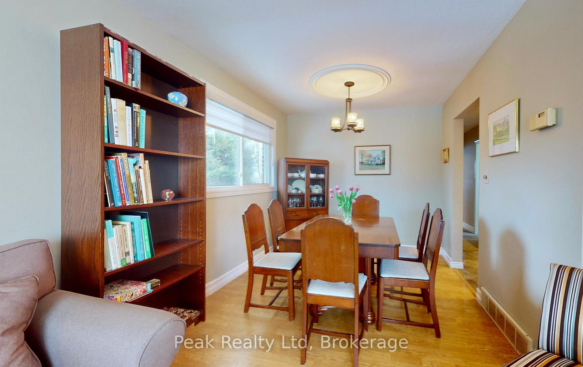 105 Dixon Road photo 7