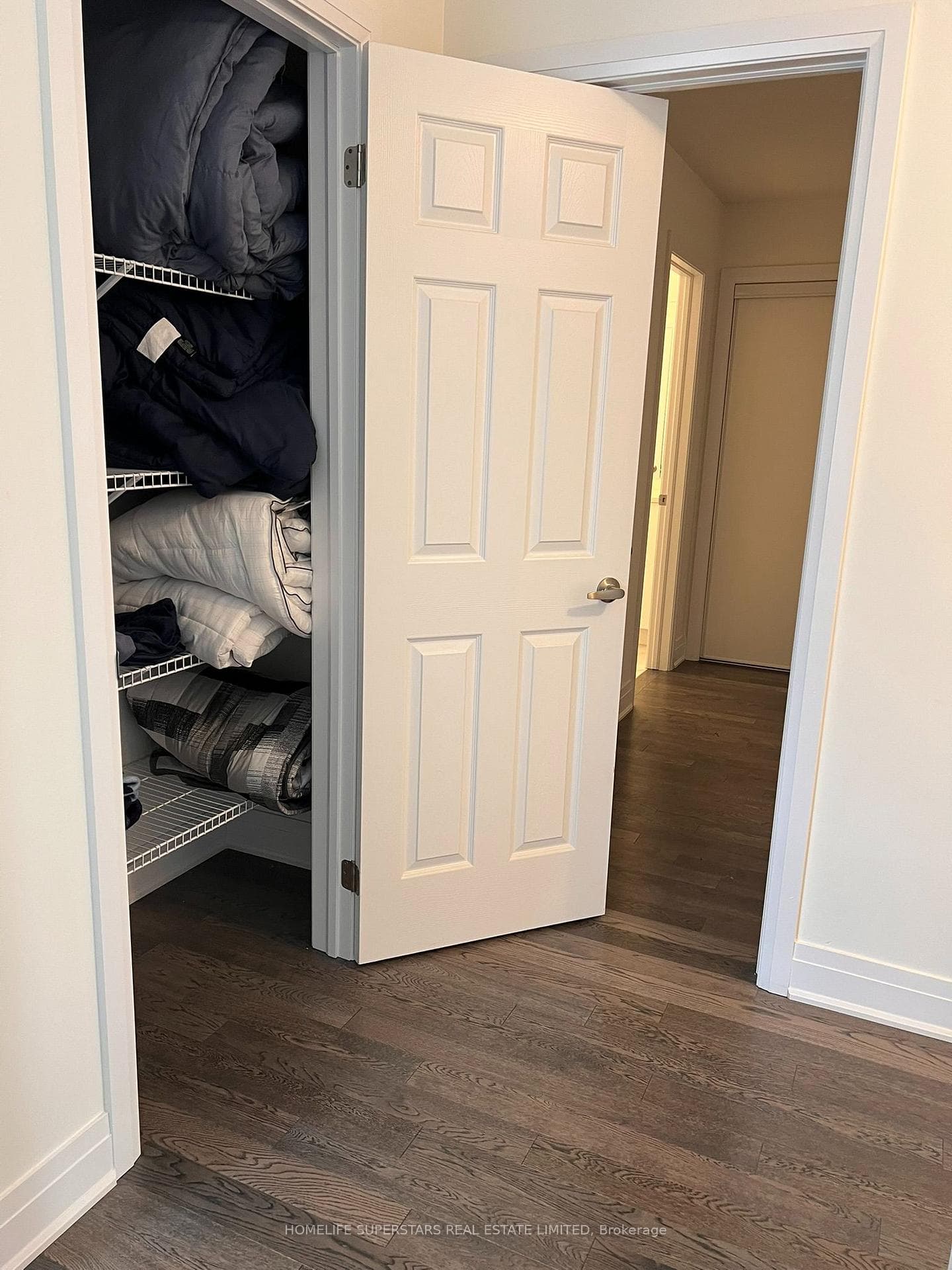188 AVIRON Crescent photo 30