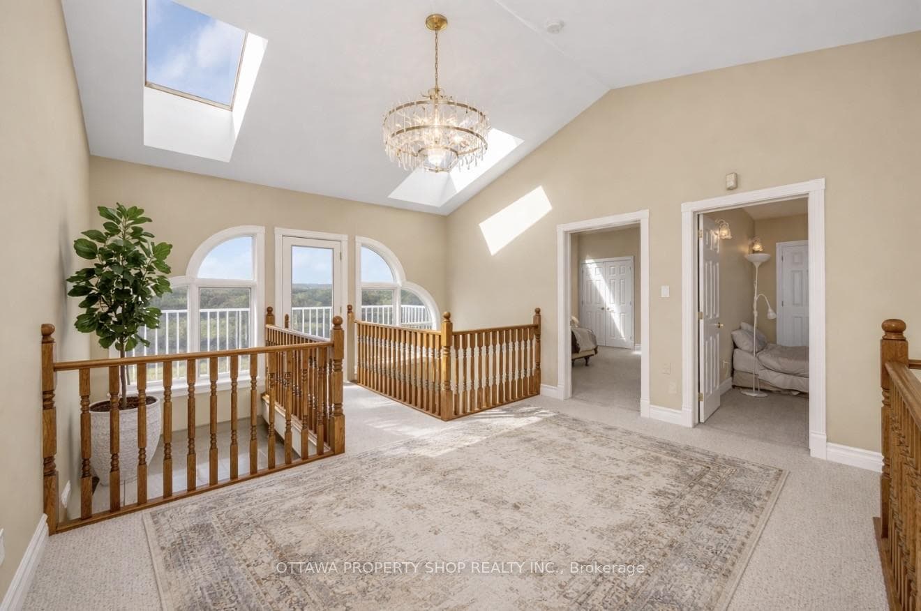3057 Greenland Road photo 10