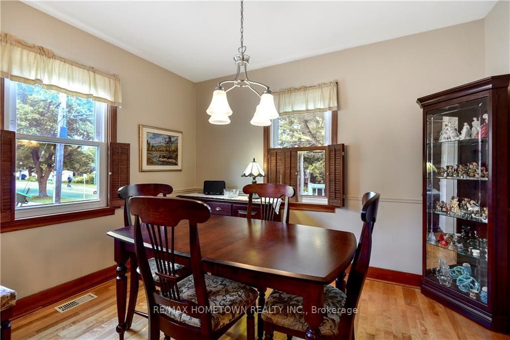 48 FRONT Avenue photo 8
