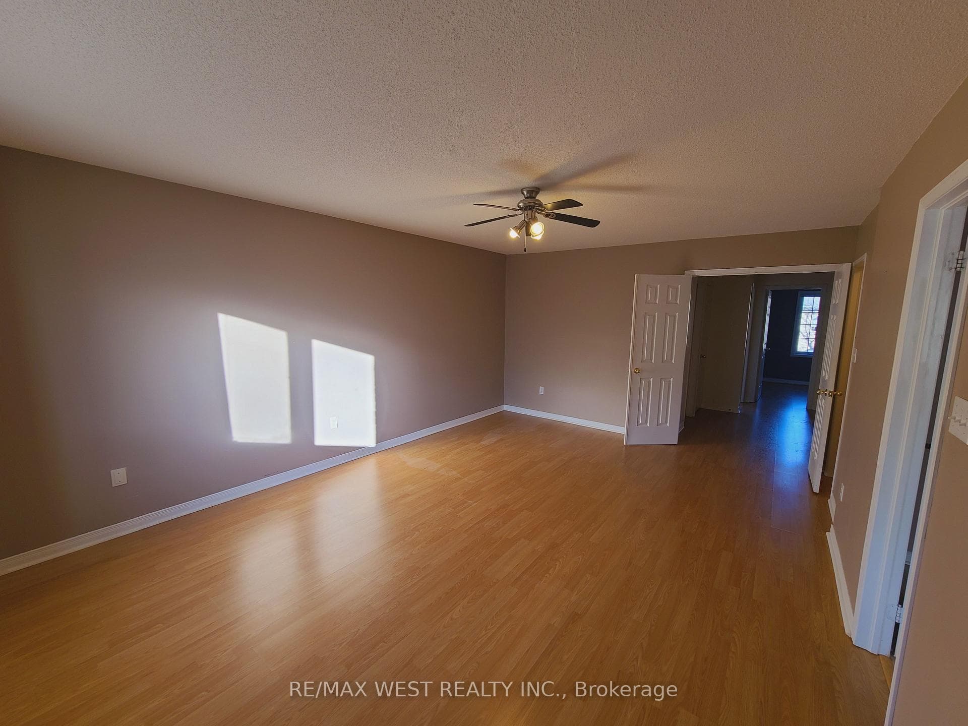 228 Coleridge Drive photo 10