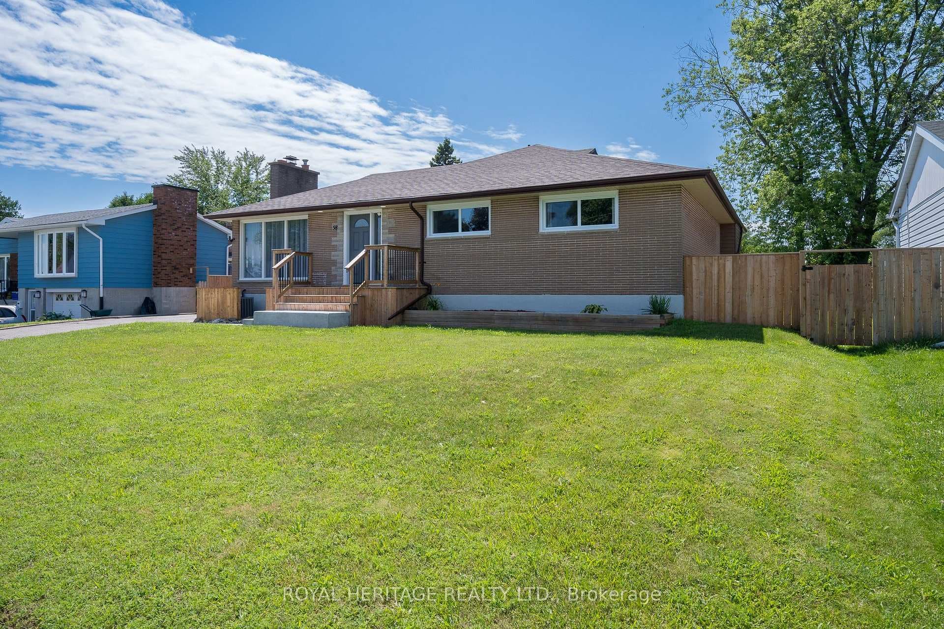 Lot Frontage 75.94"