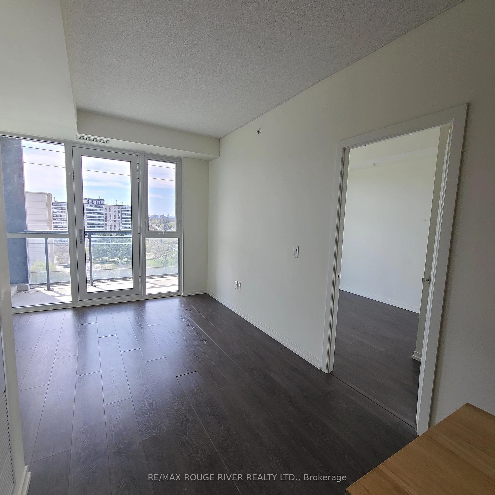 3237 Bayview Avenue Unit 910 photo 14