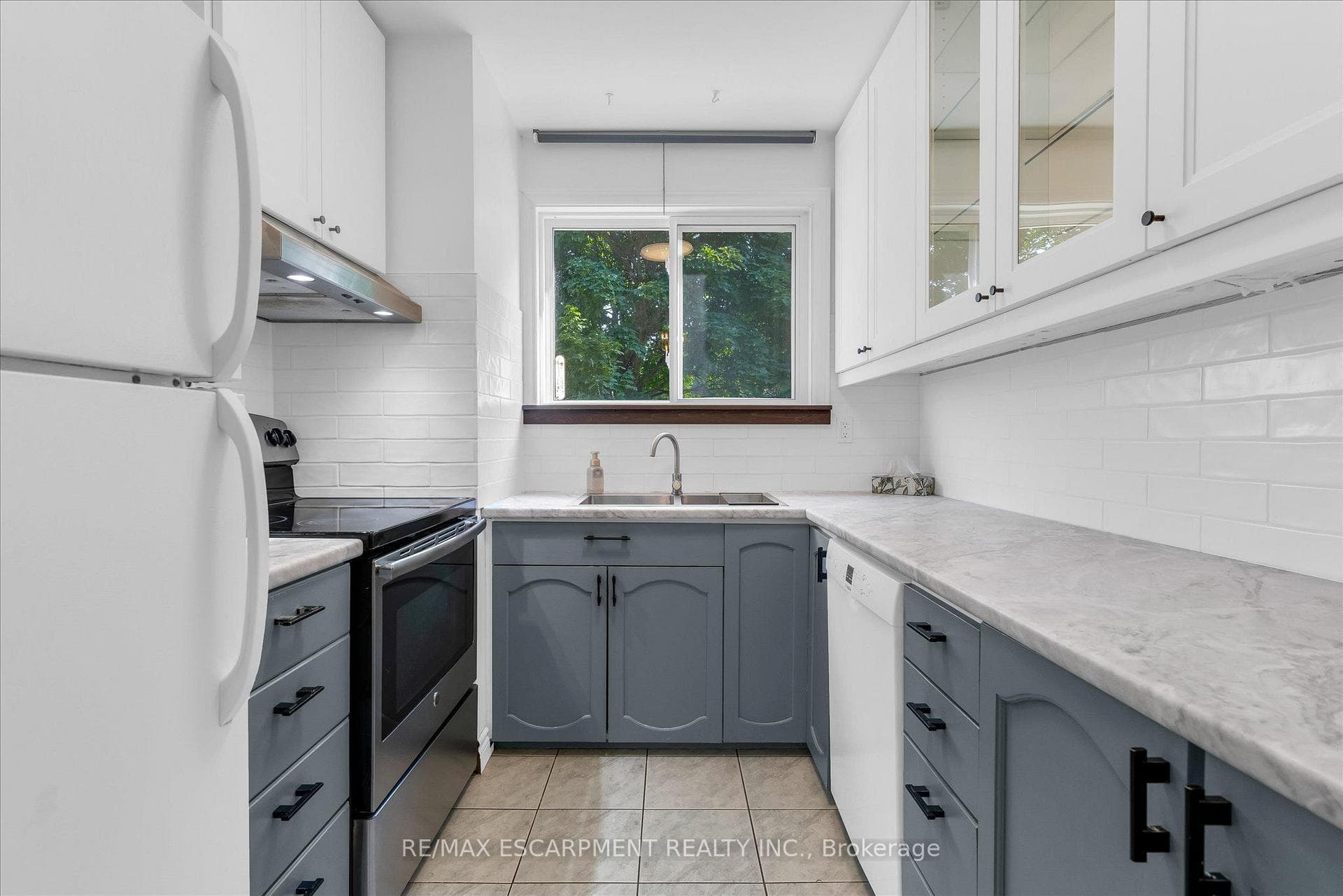 125 Livingston Avenue Unit 41 photo 11