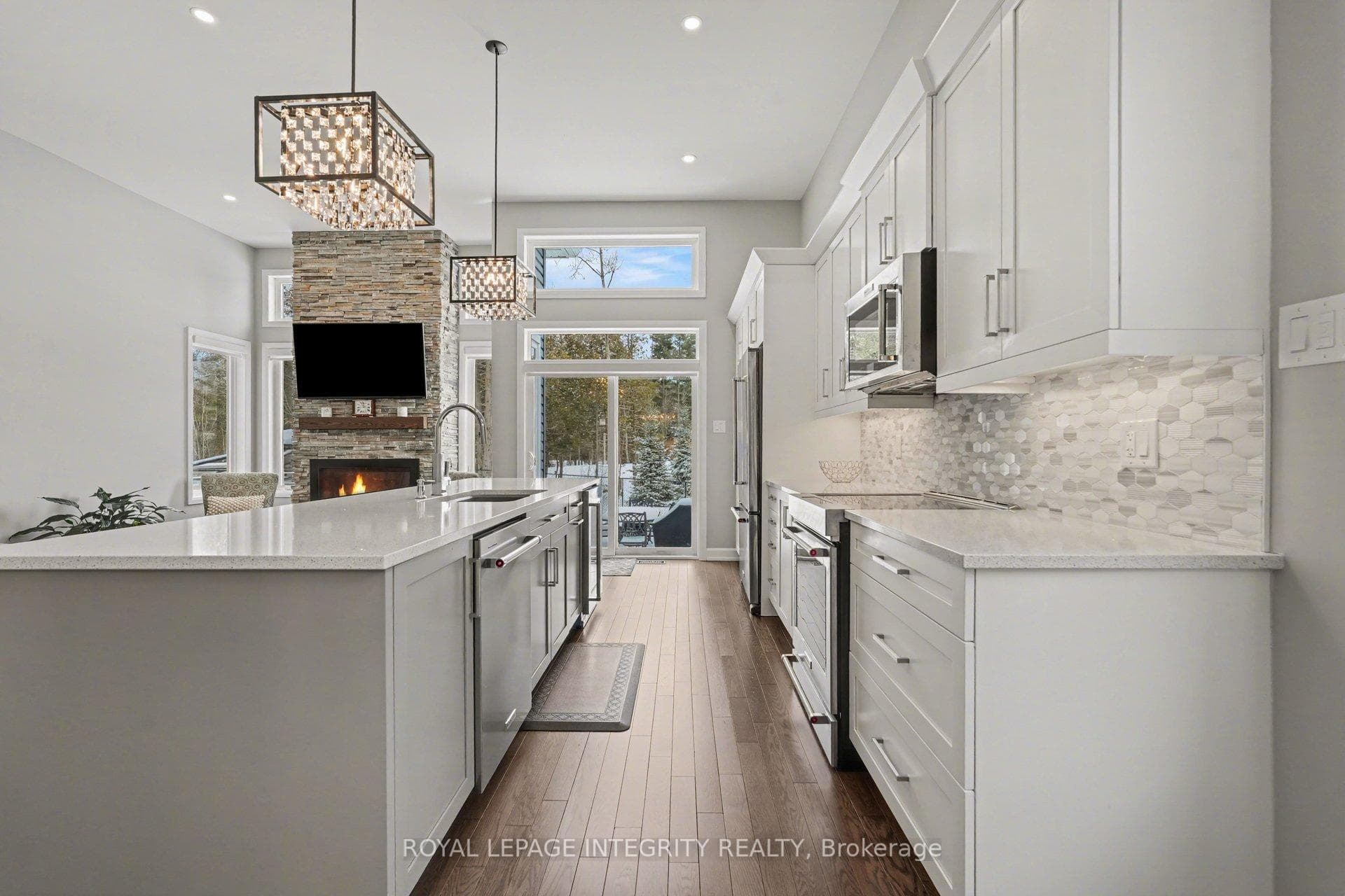 245 Blackhorse Drive photo 11