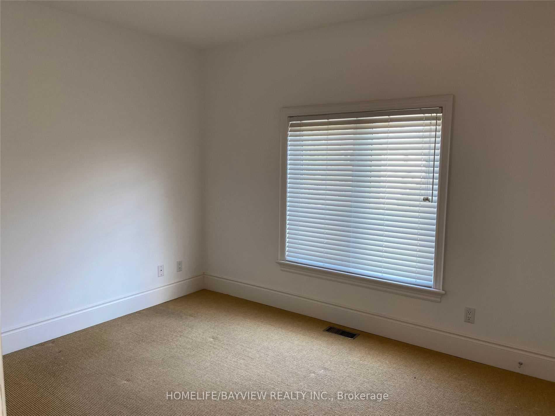 374 Glengarry Avenue photo 21
