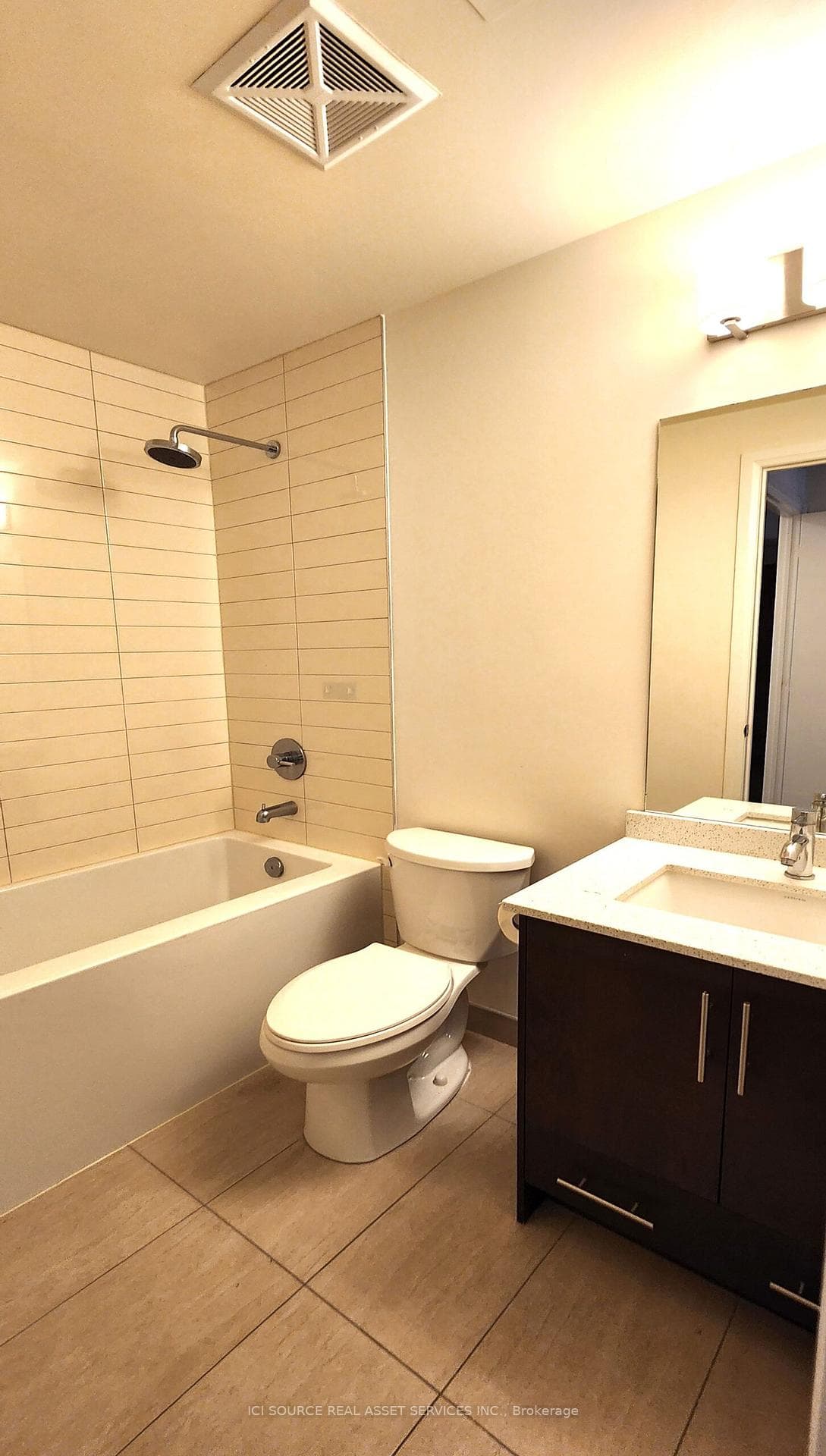 460 Adelaide Street Unit 203 photo 5