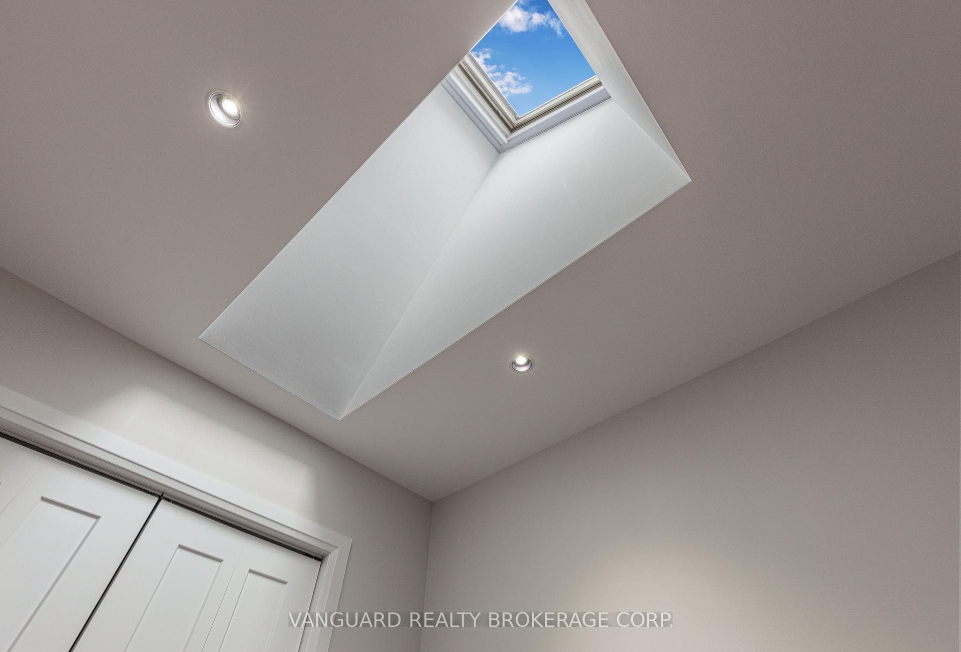2 Mould Avenue photo 8