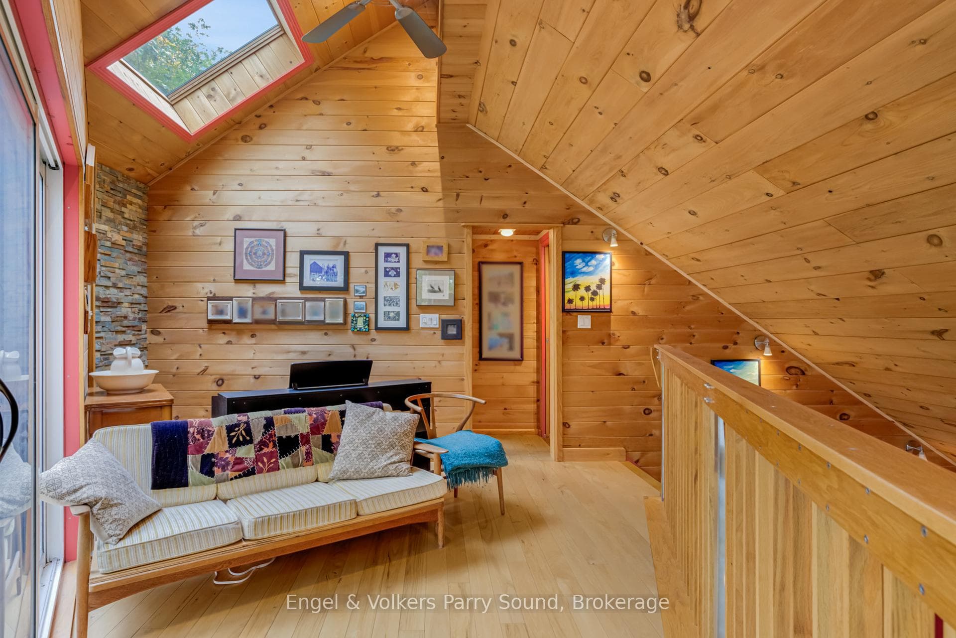 139 Manitou Drive photo 32