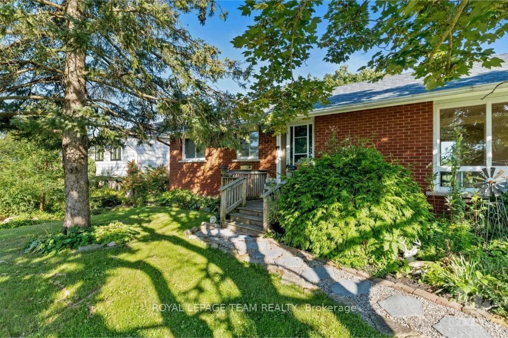 5265 LONG ISLAND Road photo 3