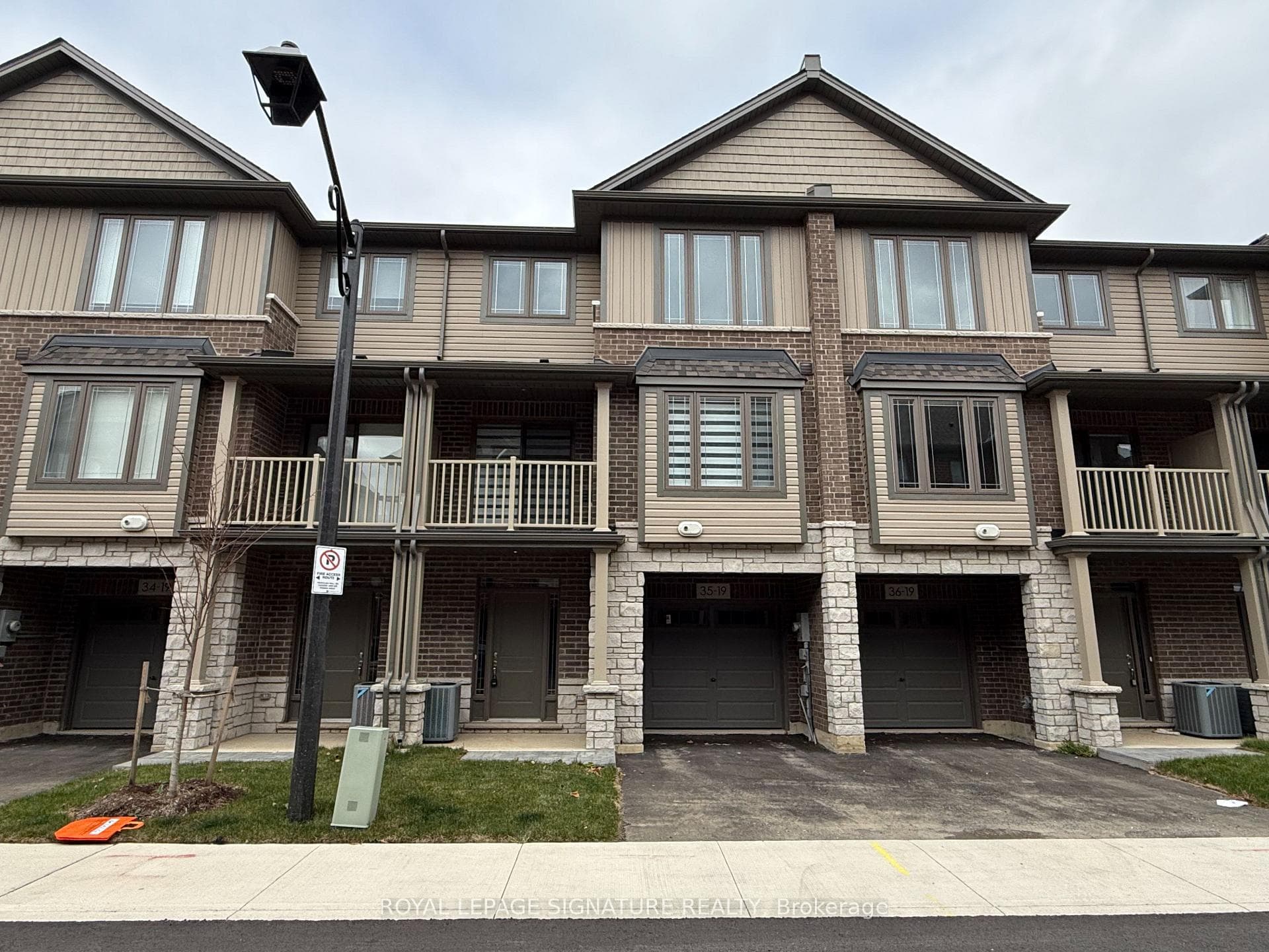 19 Picardy Drive Unit 35 photo 1