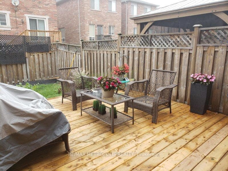 598 Reeves Way Boulevard photo 38