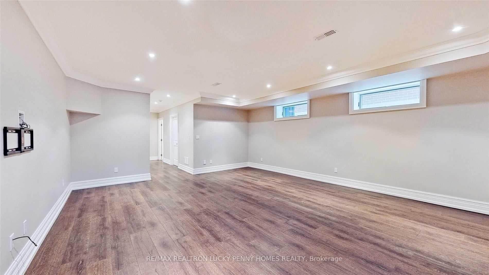 714 Hillsdale Avenue photo 27