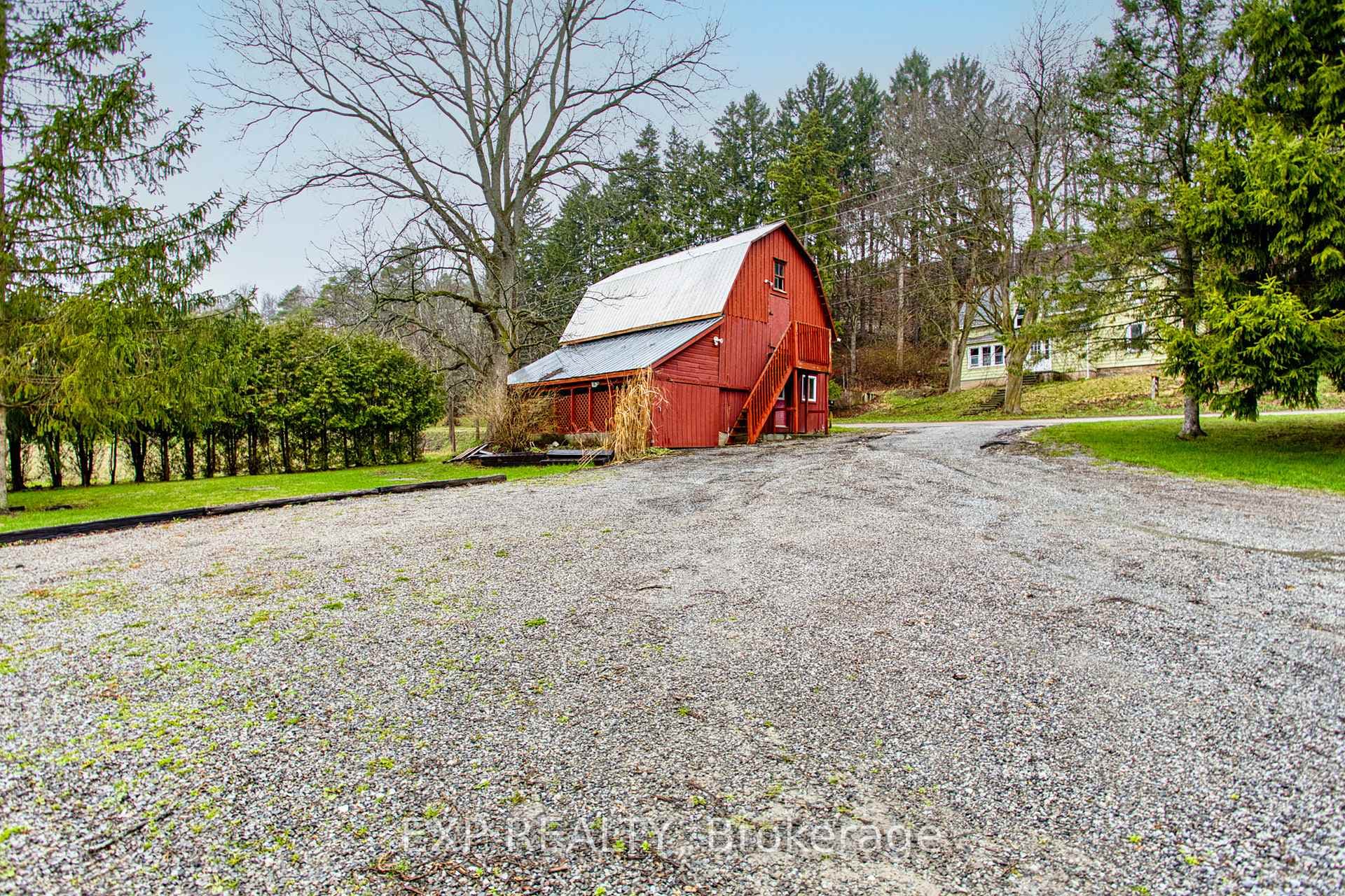 1970 Hollow Road photo 48