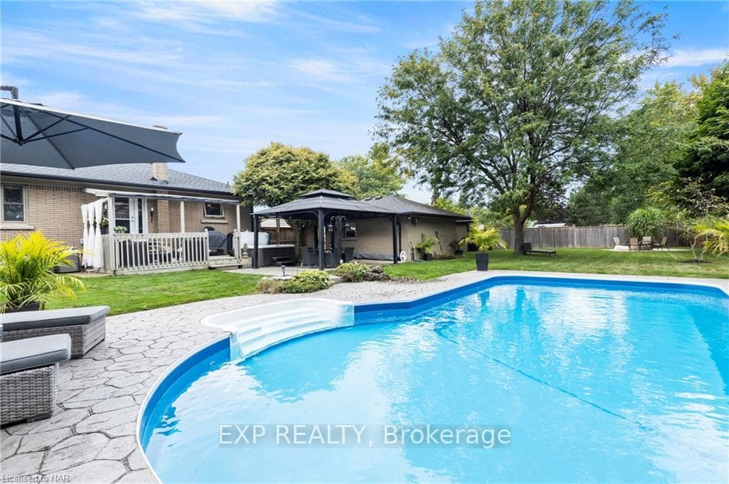 52 DUNBLANE Avenue photo 2