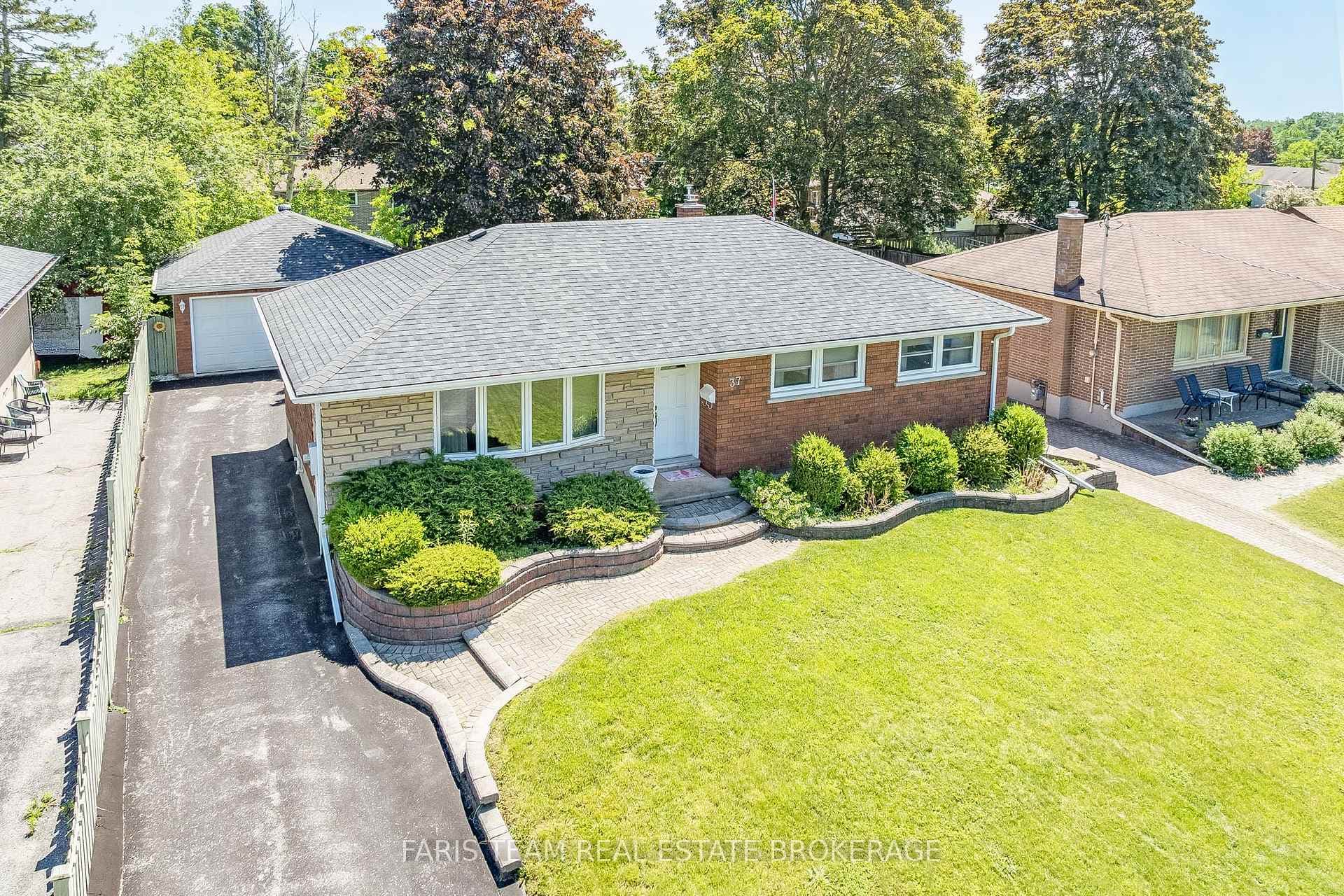 37 Downsview Drive photo 2