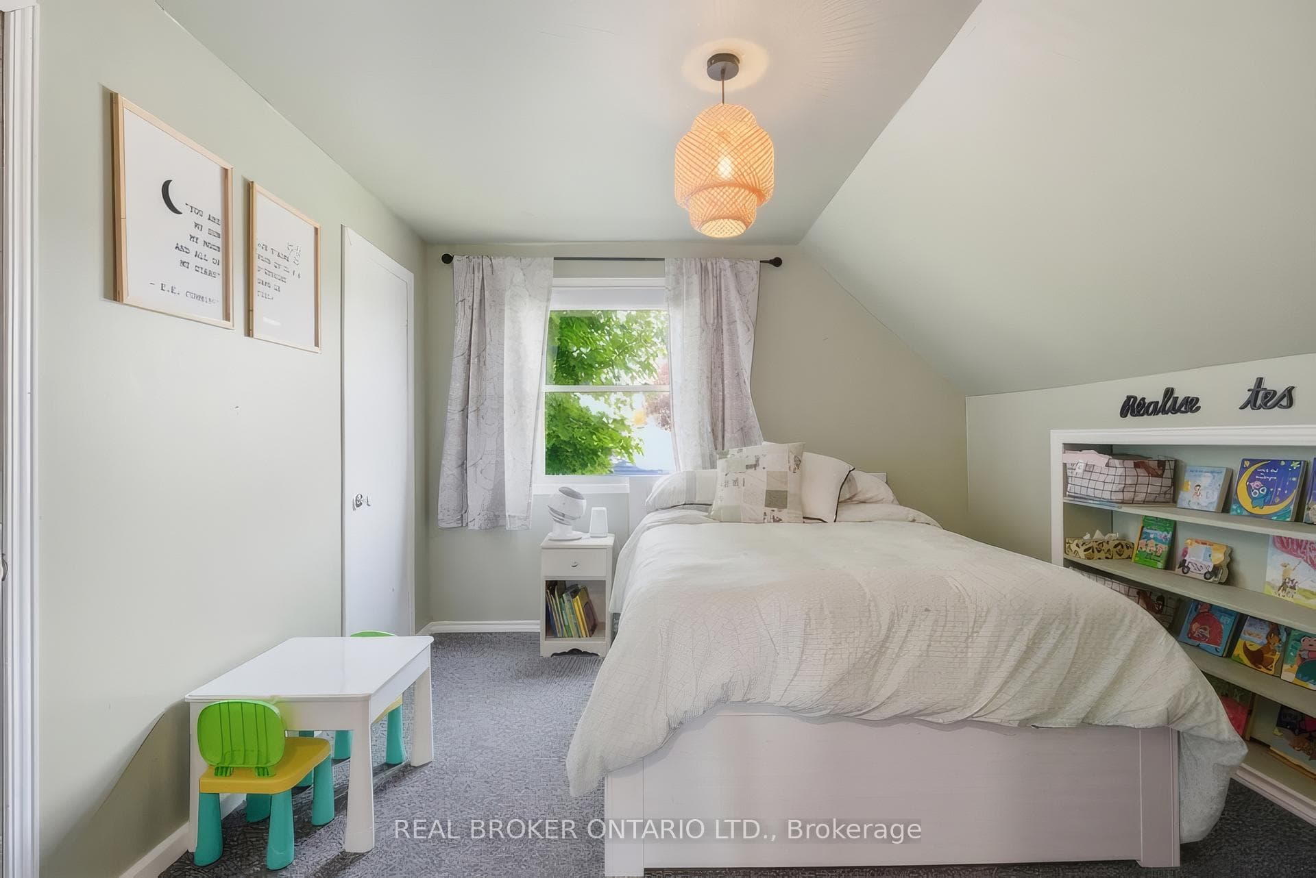 222 Park Row photo 20