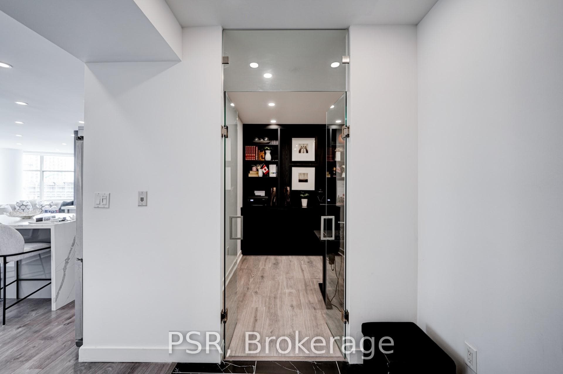 35 Mariner Terrace Unit 1109 photo 10