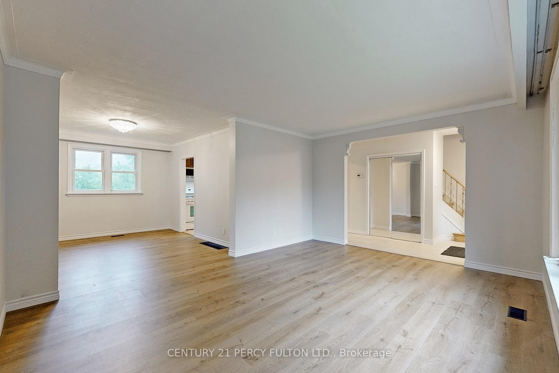 35 Moon Valley Drive photo 7
