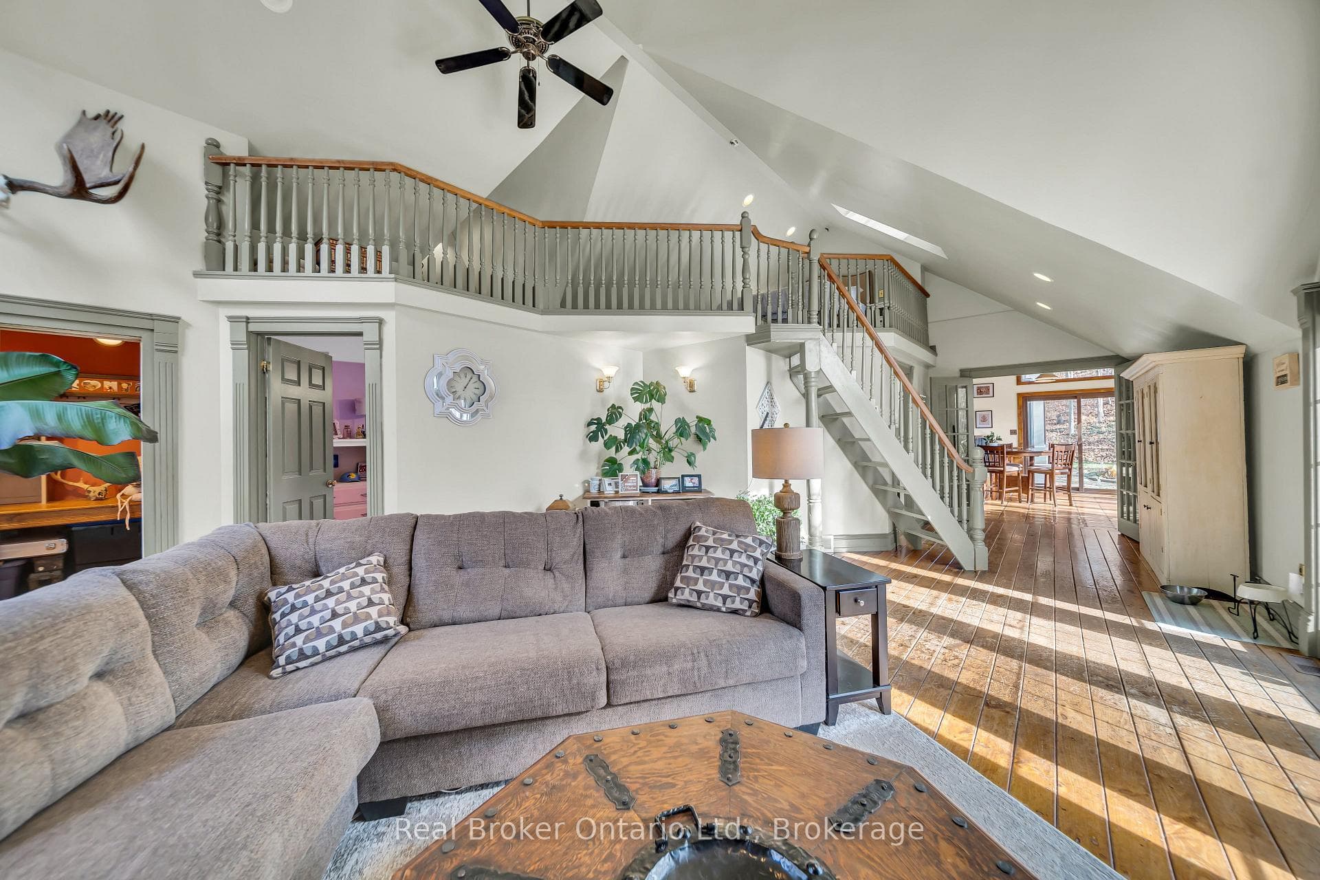 4766 Hyndman Drive photo 28