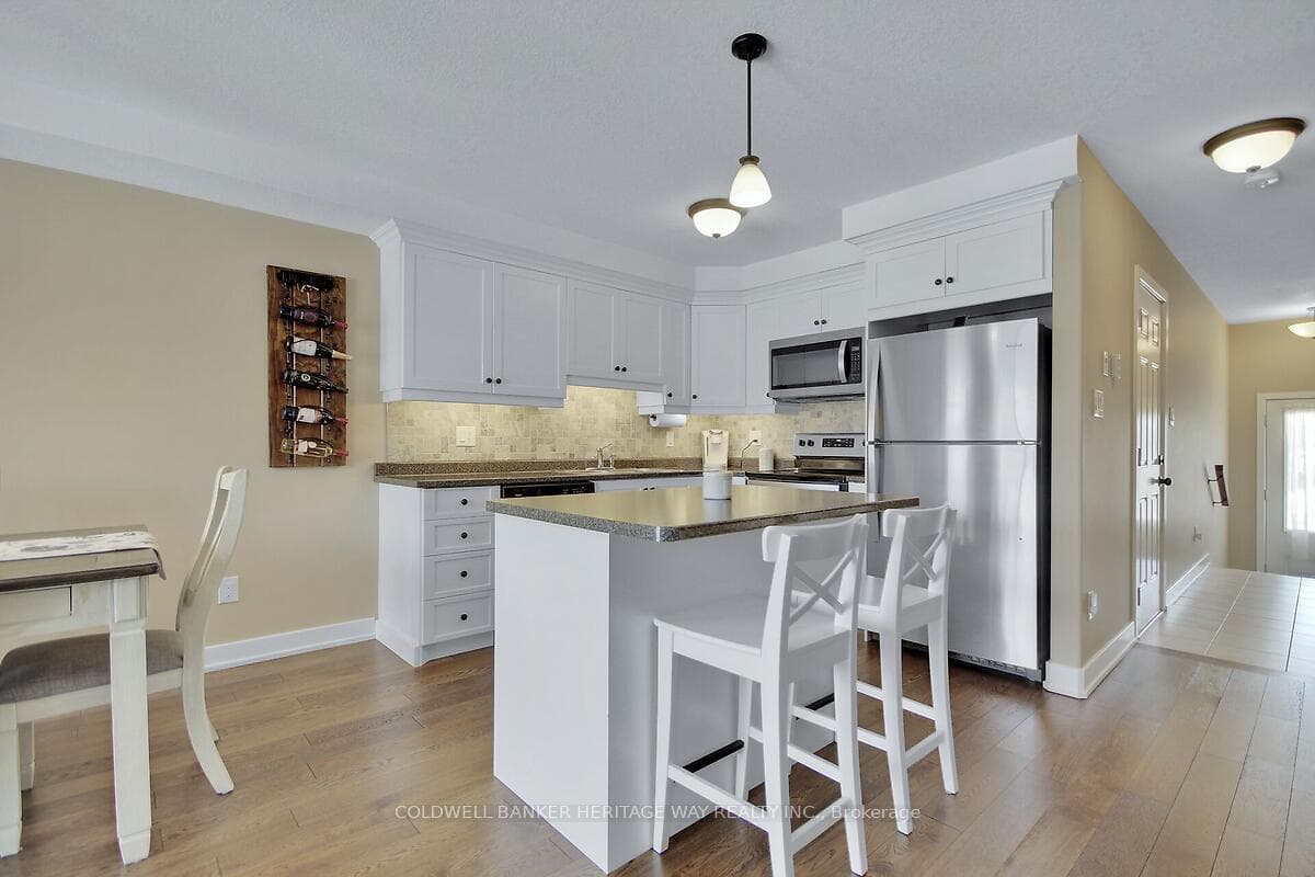 339 Ann Street photo 5