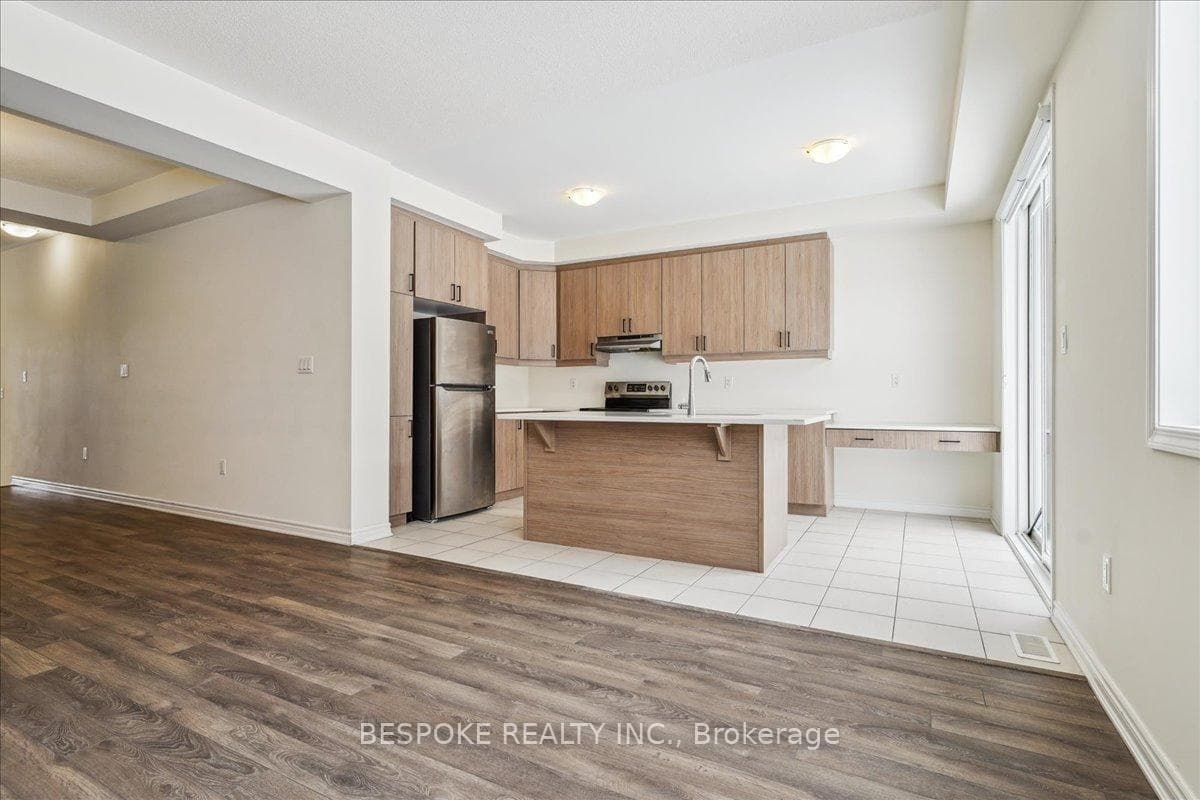 3203 Chimney Swift Crescent photo 9