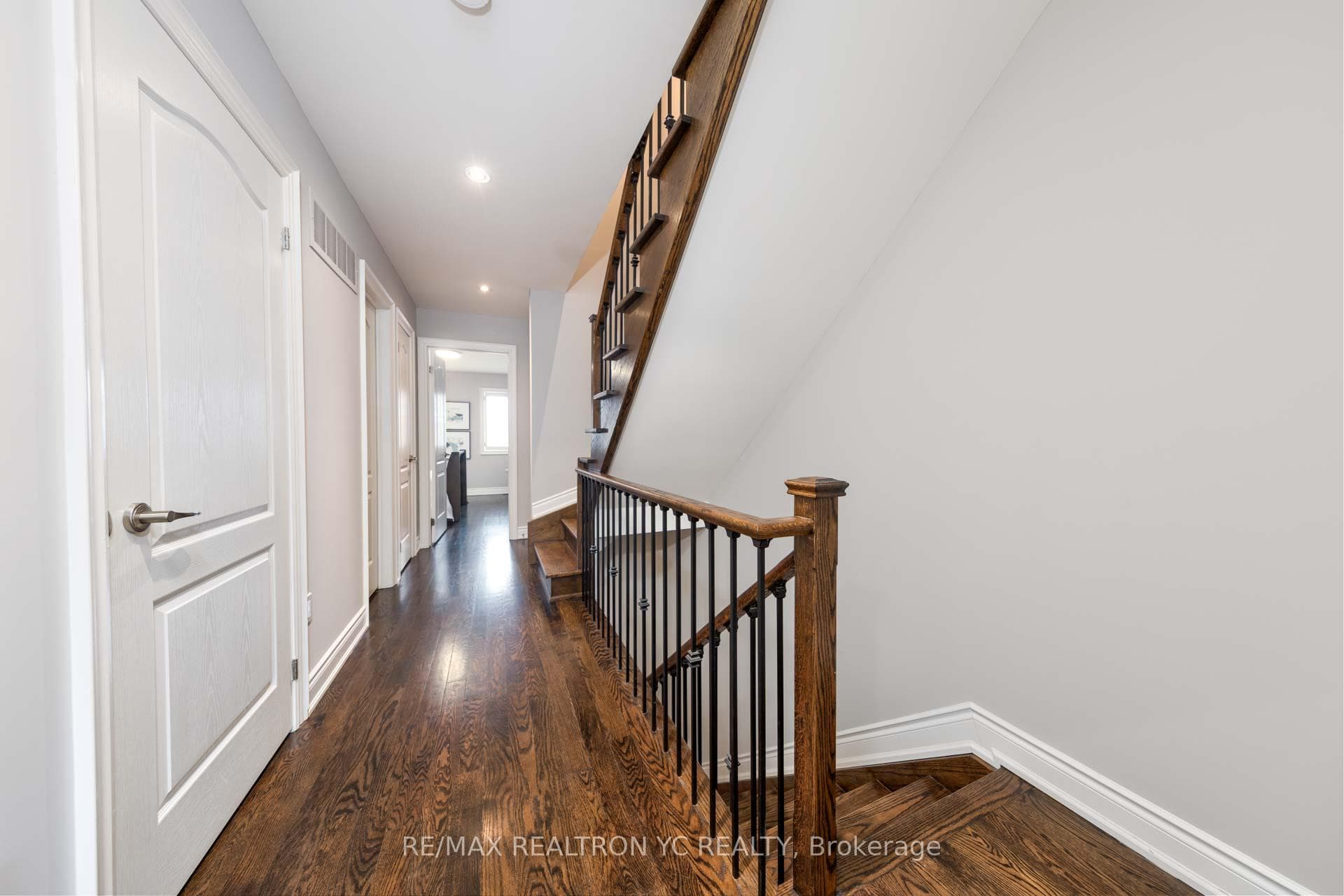 4450 Bathurst Street photo 19