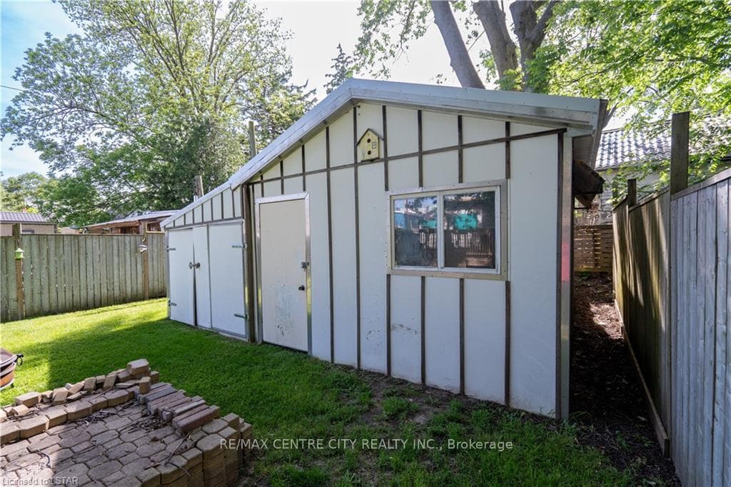 88 RICHMOND Street photo 30