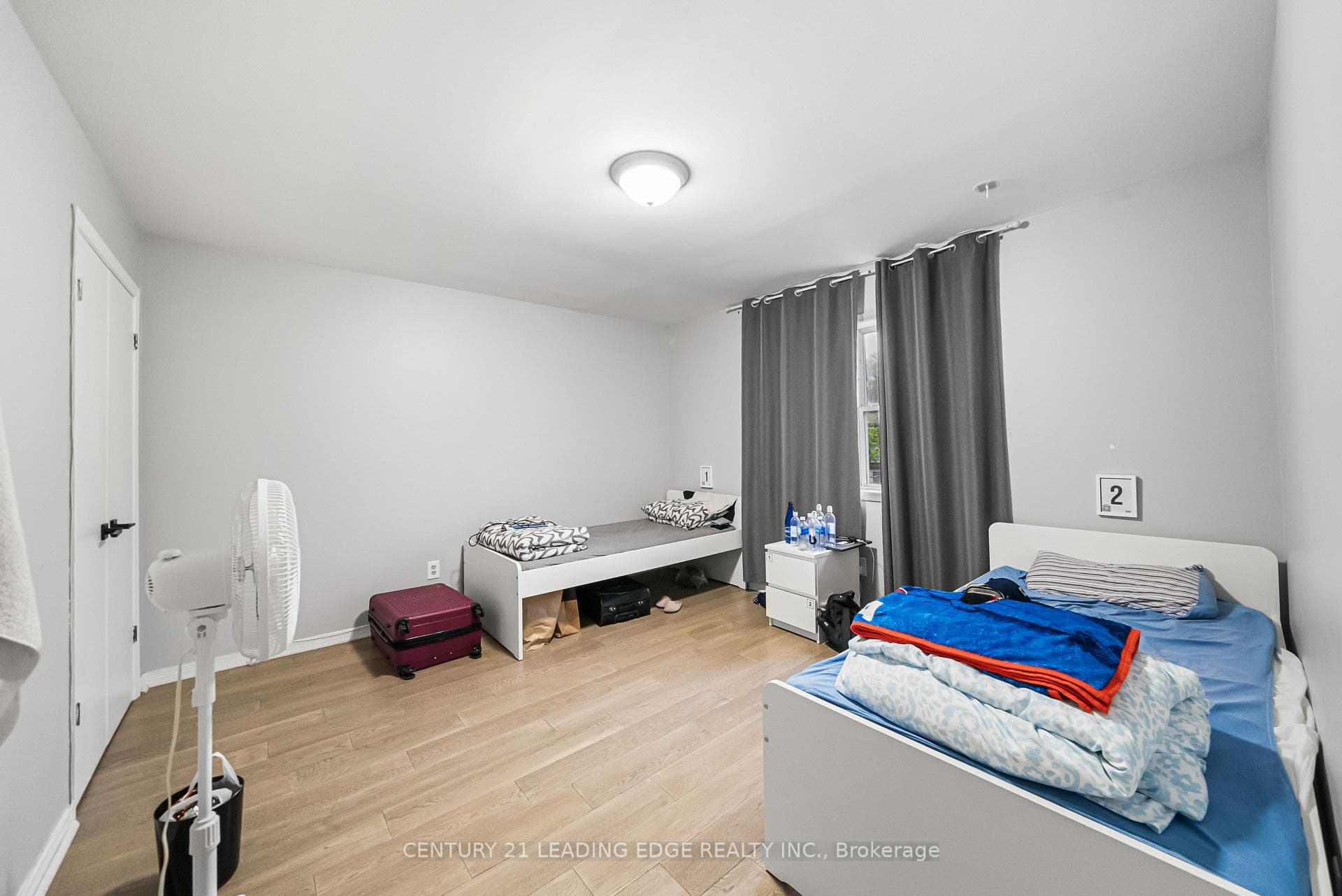 527 Glengarry Avenue photo 30