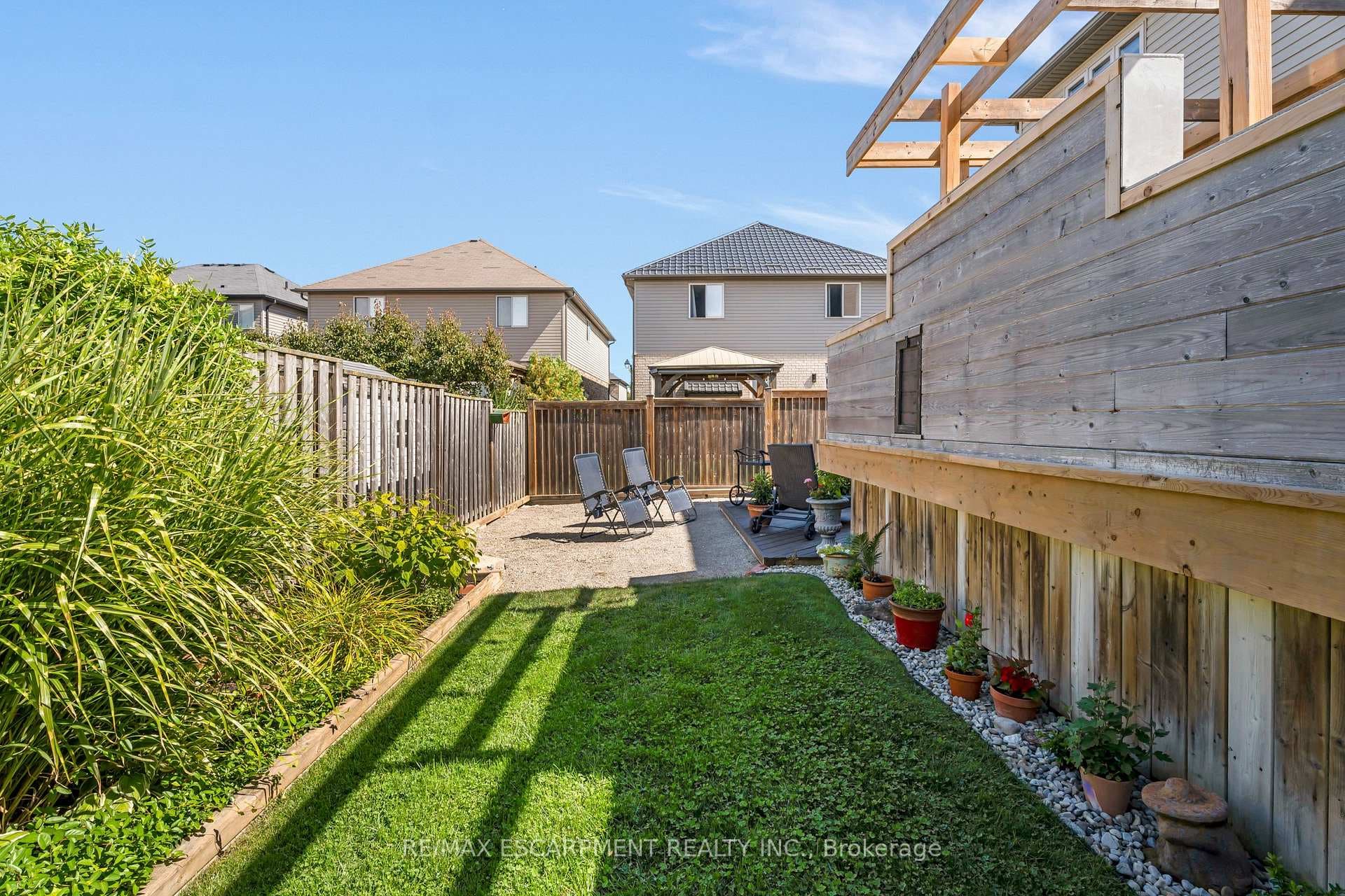 60 Garinger Crescent photo 43
