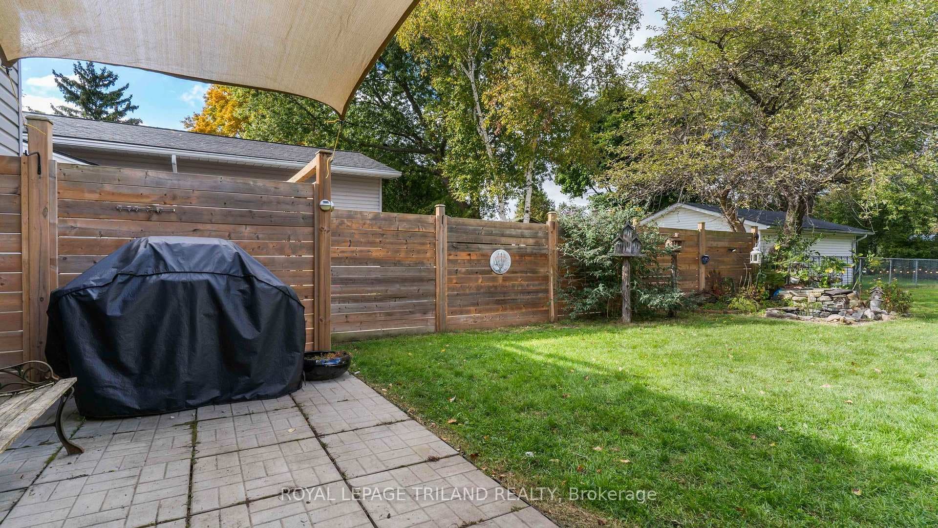 578 Creston Avenue photo 27